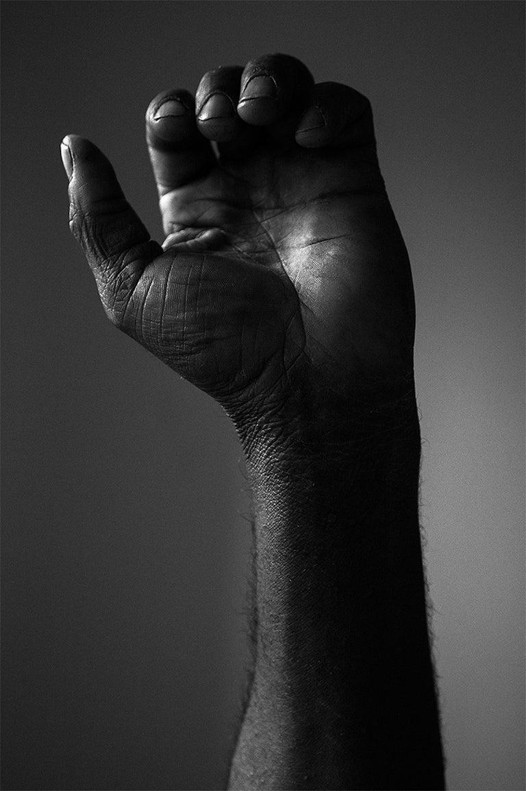  Ensemble de 7 photographies en noir et blanc de la série Manifesto.  en vente 2