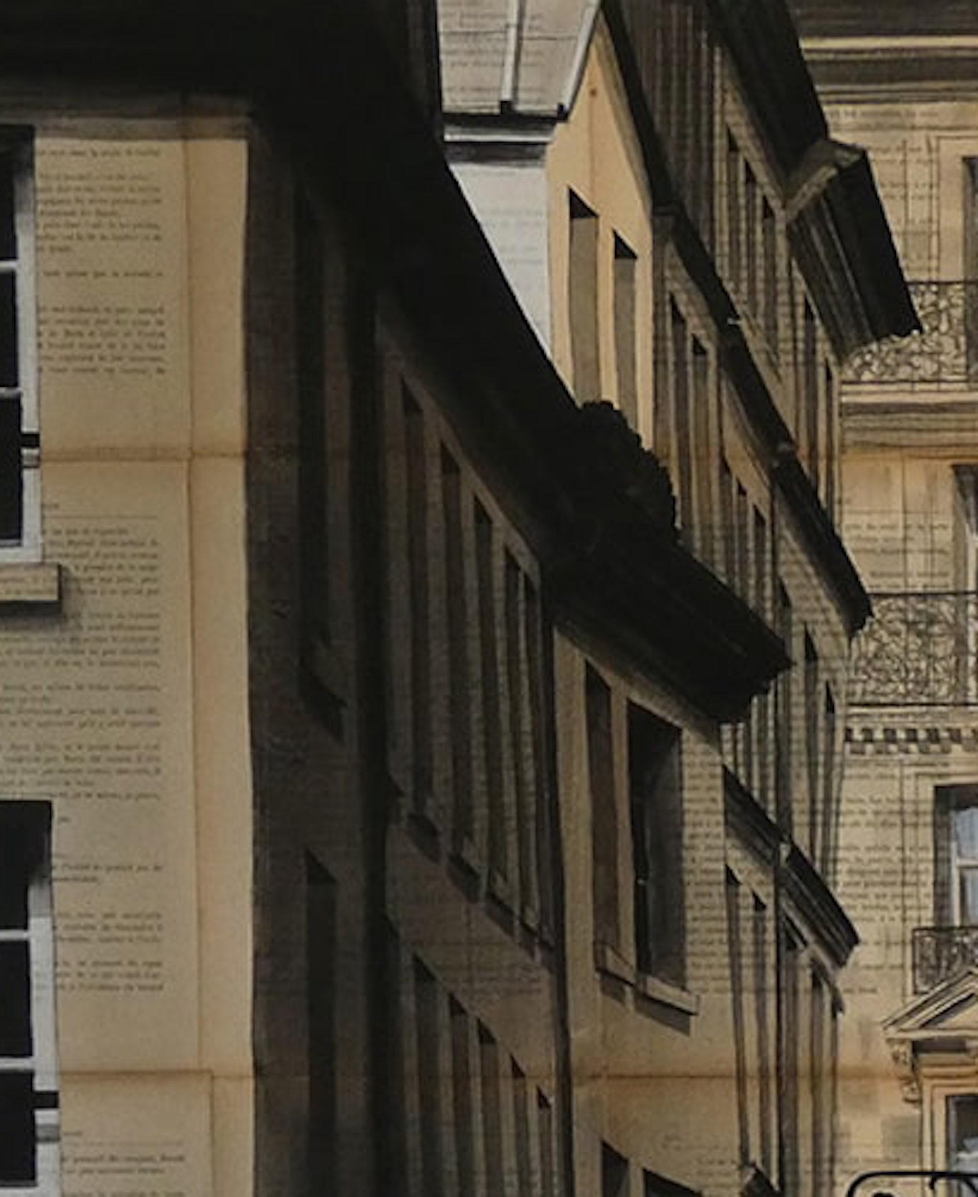 Ghost 2 von Guillaume Chansarel – Stadtlandschaftsmalerei, Paris, Gebäude im Angebot 1