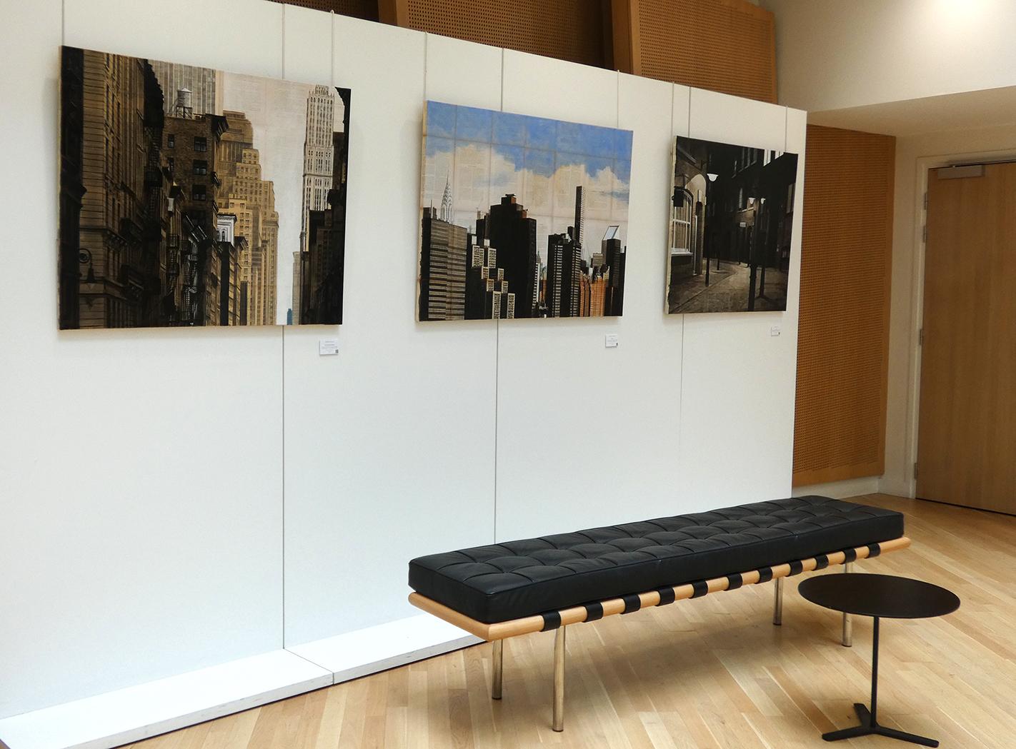 Standing von Guillaume Chansarel – Stadtlandschaftsmalerei, New York (Blau), Landscape Painting, von Guillaume Chansarel (Guiyome)