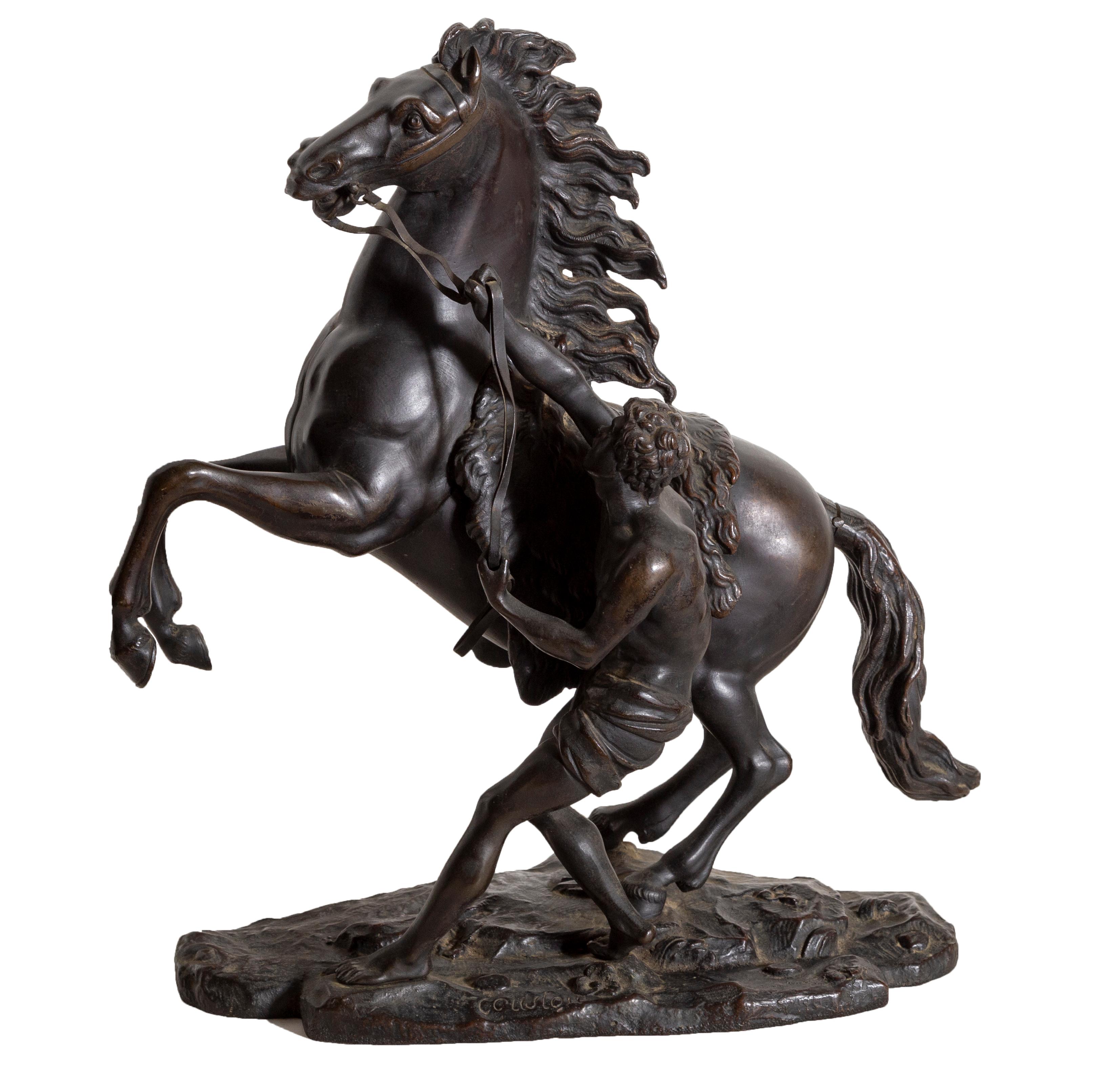 Artista: Según Guillaume Coustou, francés (1677-1746)
Título Cheval de Marly
Medio: Escultura de bronce, firma inscrita
Tamaño: 22  x 19  x 9 pulg. (55,88  x 48.26  x 22,86 cm)

Esta bella escultura de Guillaime Coustou (francés, 1677-1746) forma