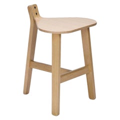 Sgabello in legno 'Bronco' di Guillaume Delvigne