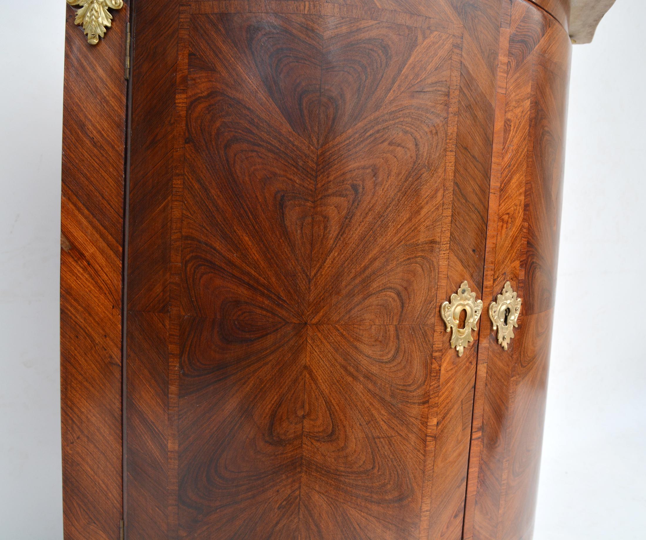 Guillaume Kemp, Pair of Corner Cabinets, Paris, 1780s 9