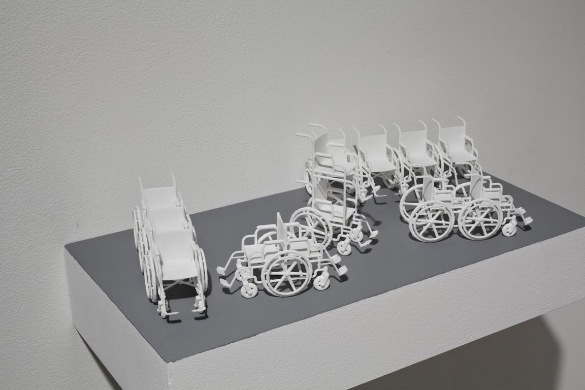 Prototype pour un effort collectif - Sculpture by Guillaume Lachapelle