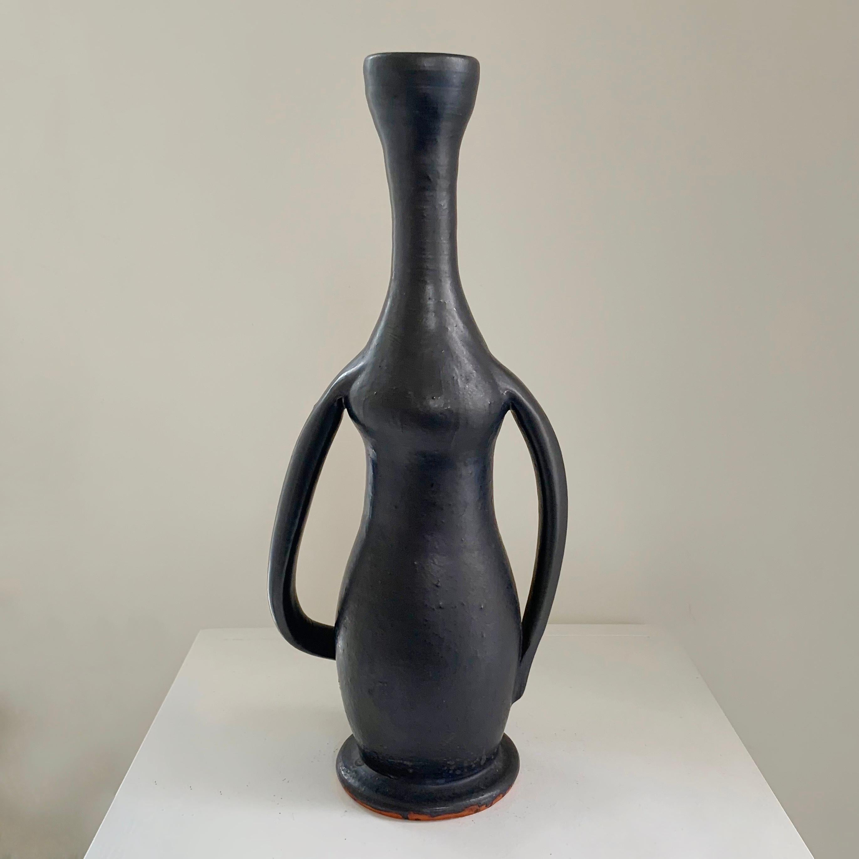 Guillaume Met De Penninghen Antropomorphic Ceramic Vase, circa 1950, France. In Good Condition For Sale In Brussels, BE