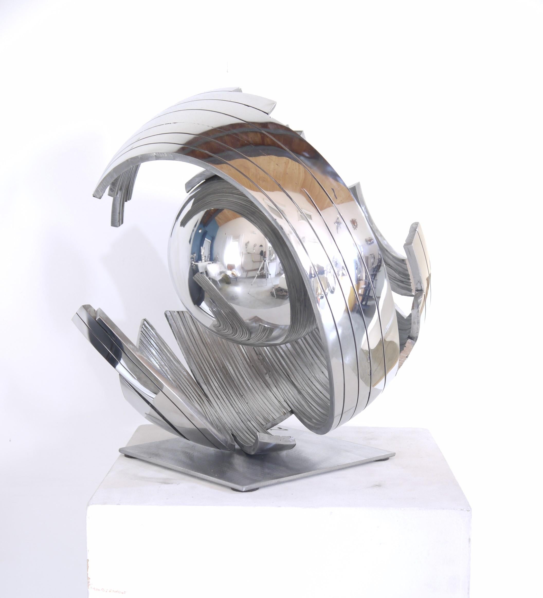 Exspir 13 - Abstract Geometric Sculpture by Guillaume Roche