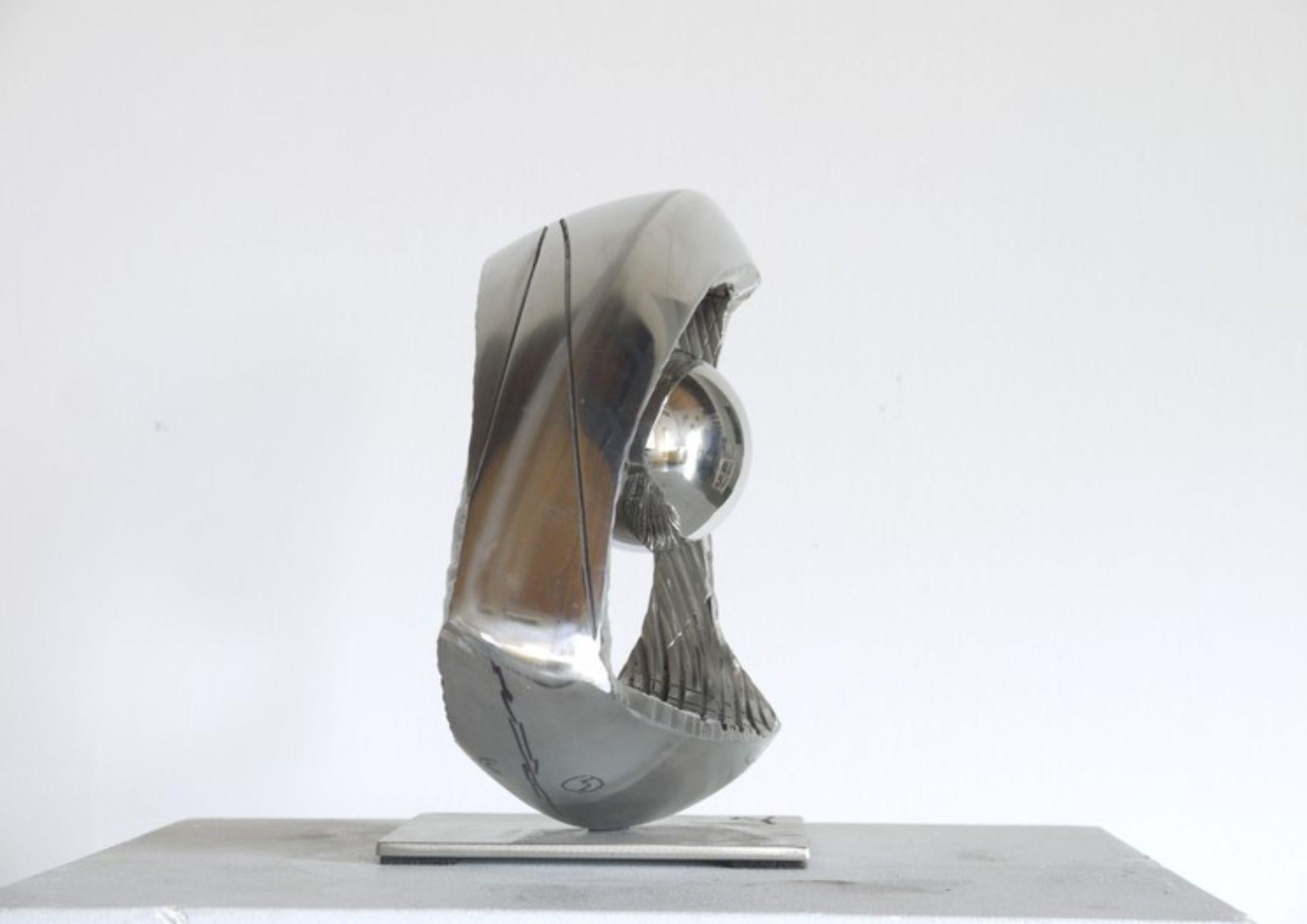 Mobius 8 - Abstrait Sculpture par Guillaume Roche