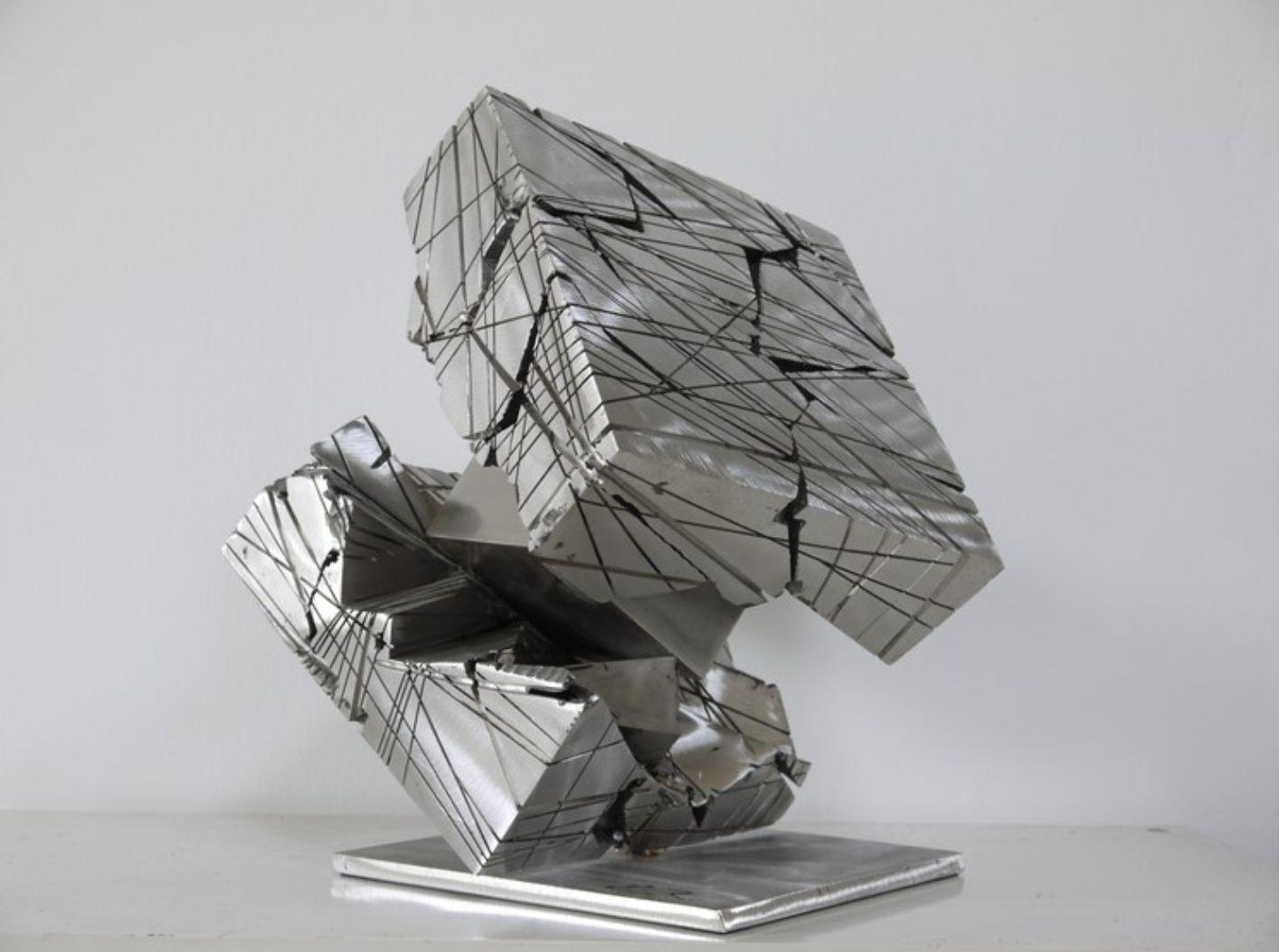Spyrite 3 - Sculpture by Guillaume Roche