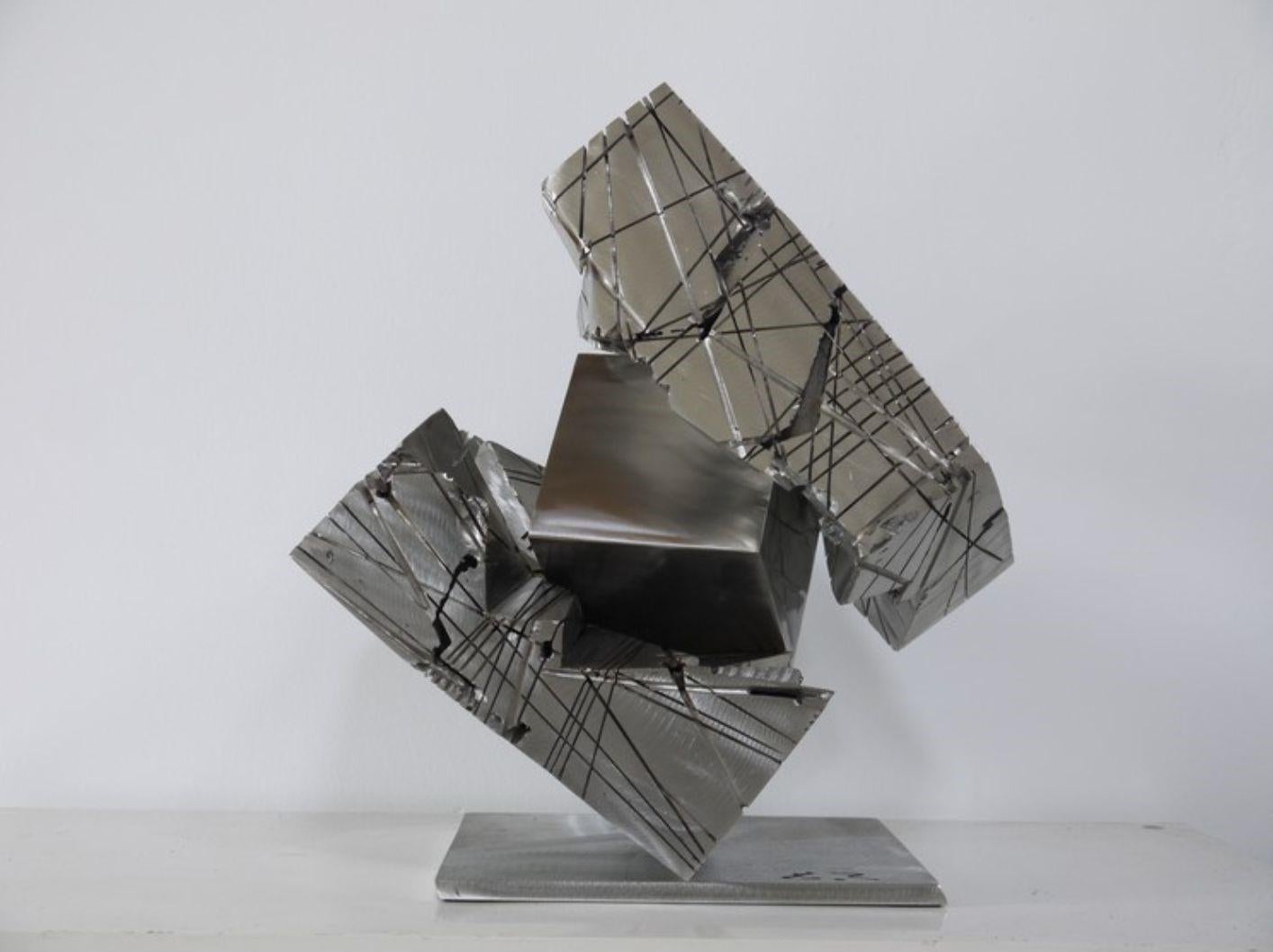 Guillaume Roche Abstract Sculpture - Spyrite 3
