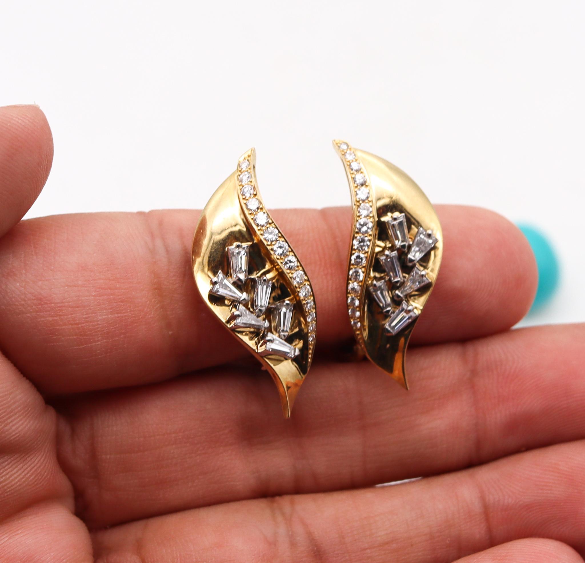 Guillemin & Soulaine Paris Convertible Earrings in 18kt Gold Platinum & Diamonds In Excellent Condition For Sale In Miami, FL
