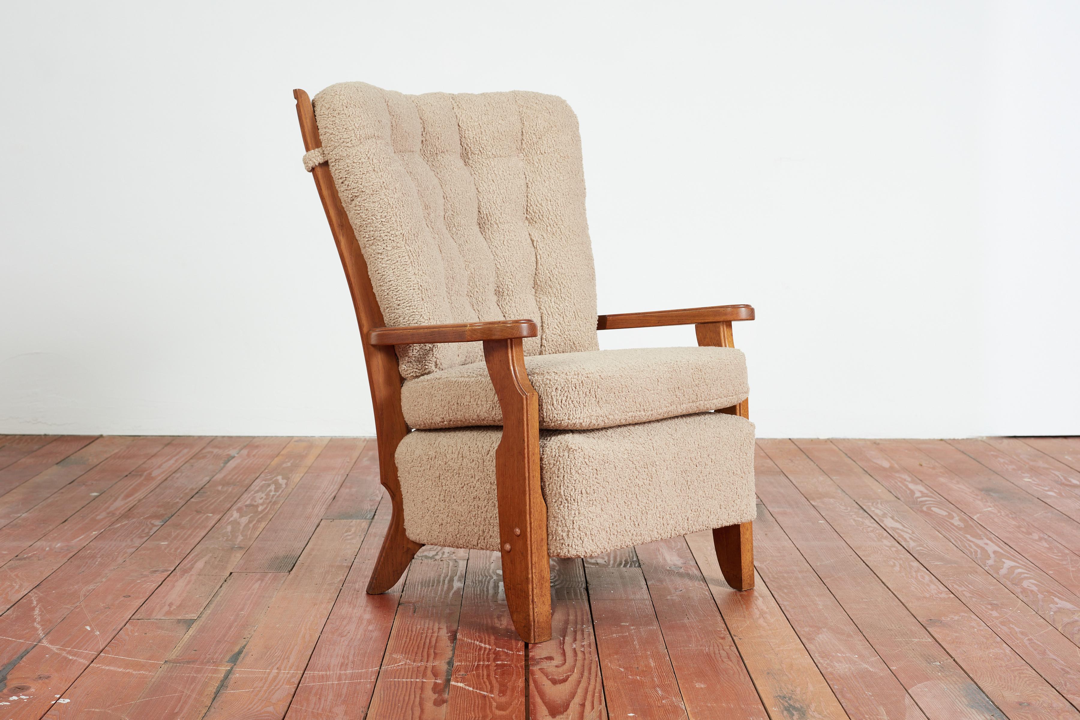 Single Guillerme et Chambron lounge chair in oak 
