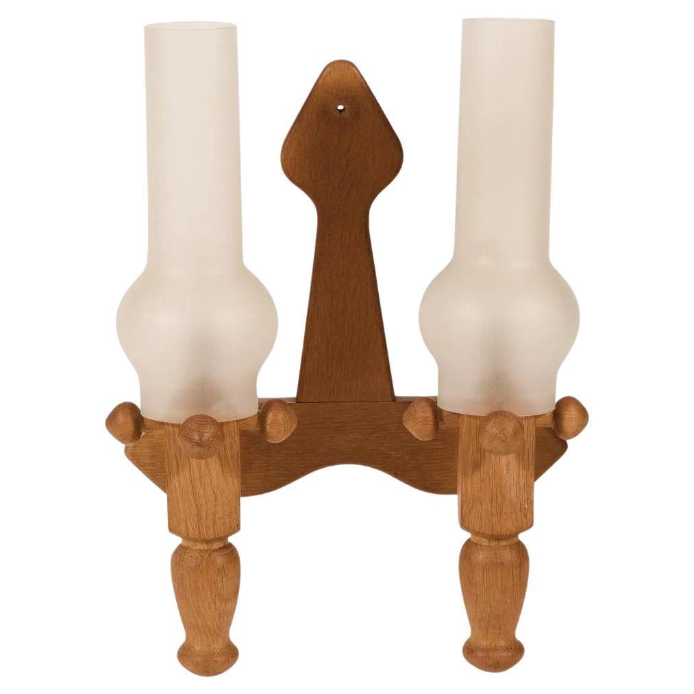 Grande applique in Oak di Guillerme e Chambron, "Votre Maison" circa 1970