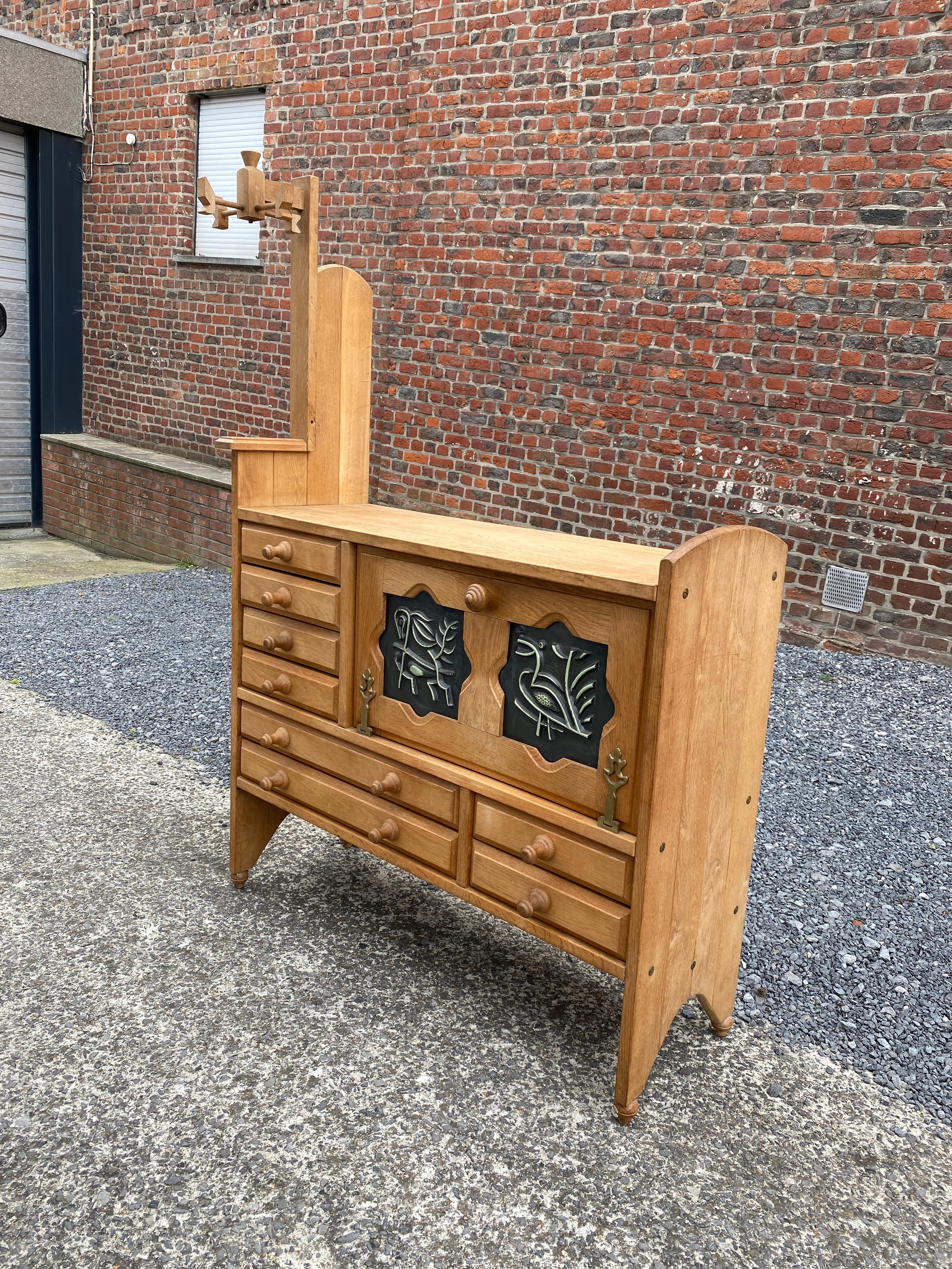 Francese Guillerme e Chambron, Buffet in Oak e piastrelle in ceramica di Boleslav Danikowski in vendita
