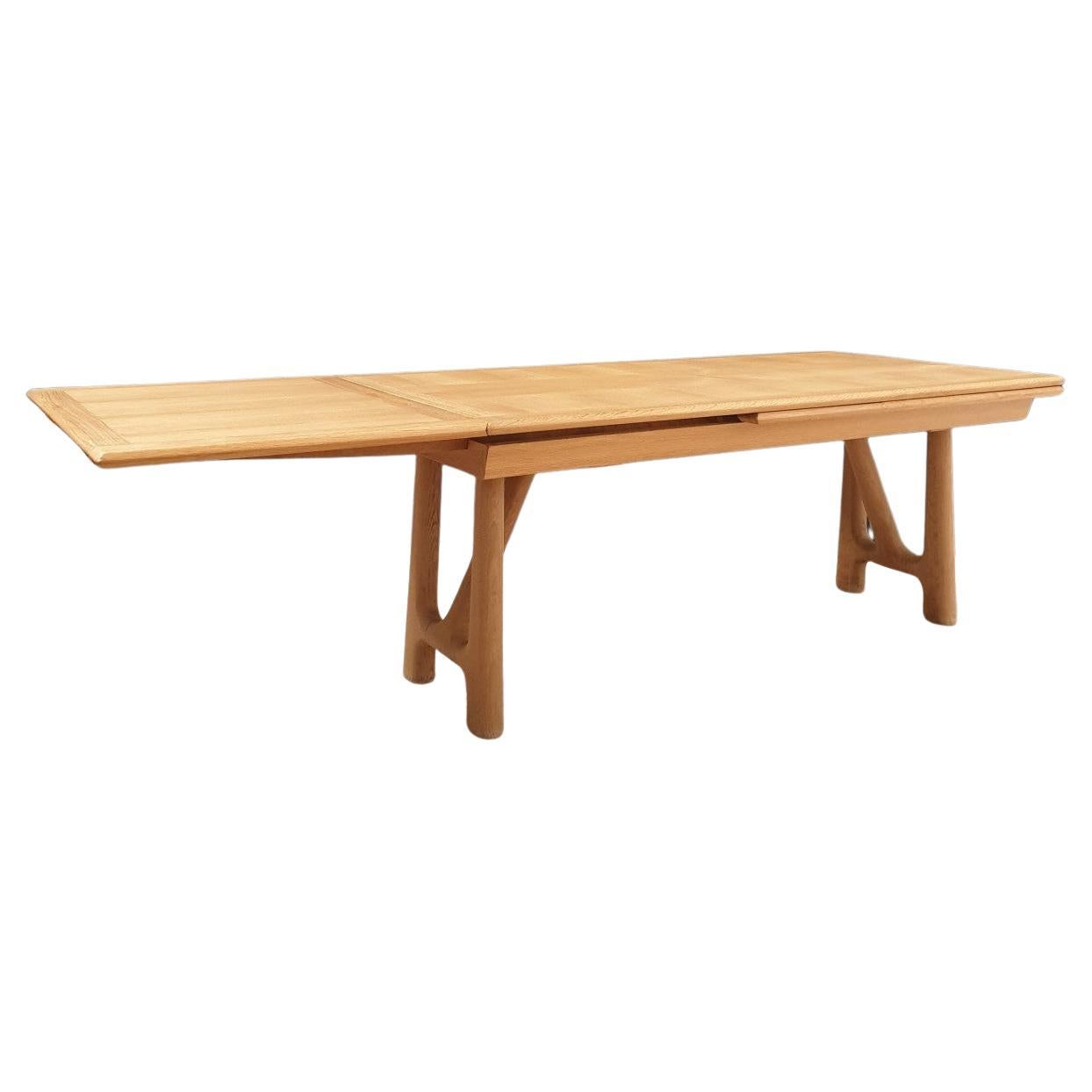 Mid-Century Modern Guillerme and Chambron, table en Oak, Edition Votre Maison circa 1970/1980 en vente