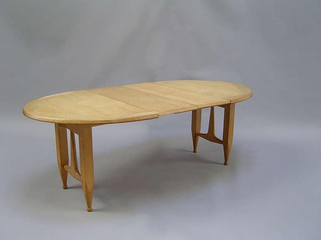 Guillerme and Chambron, table en Oak, Edition Votre Maison circa 1970 Bon état - En vente à Mouscron, WHT