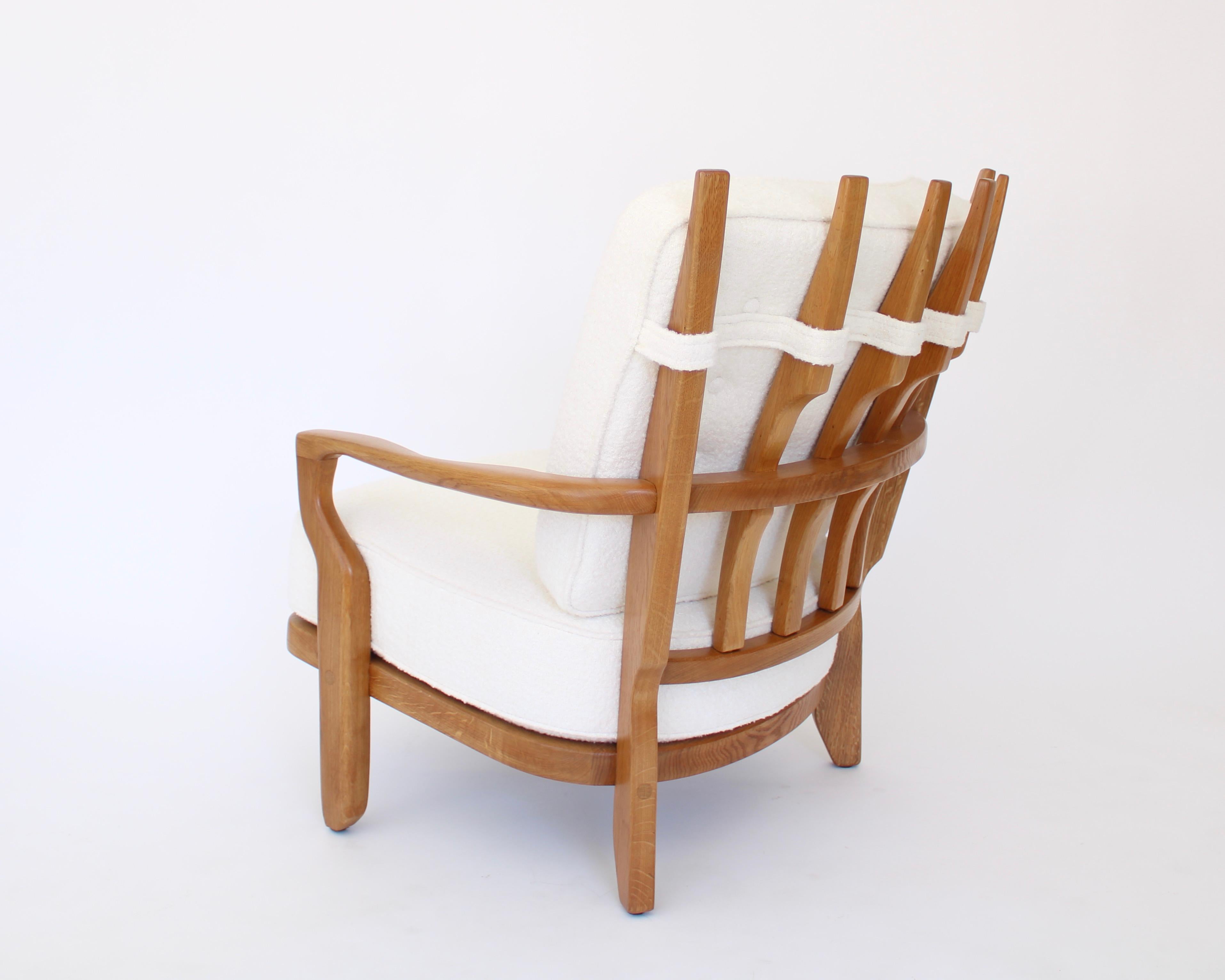 Mid-20th Century Guillerme and Chambron Pair of Oak Model Juliette Lounge Chairs for Votre Maison