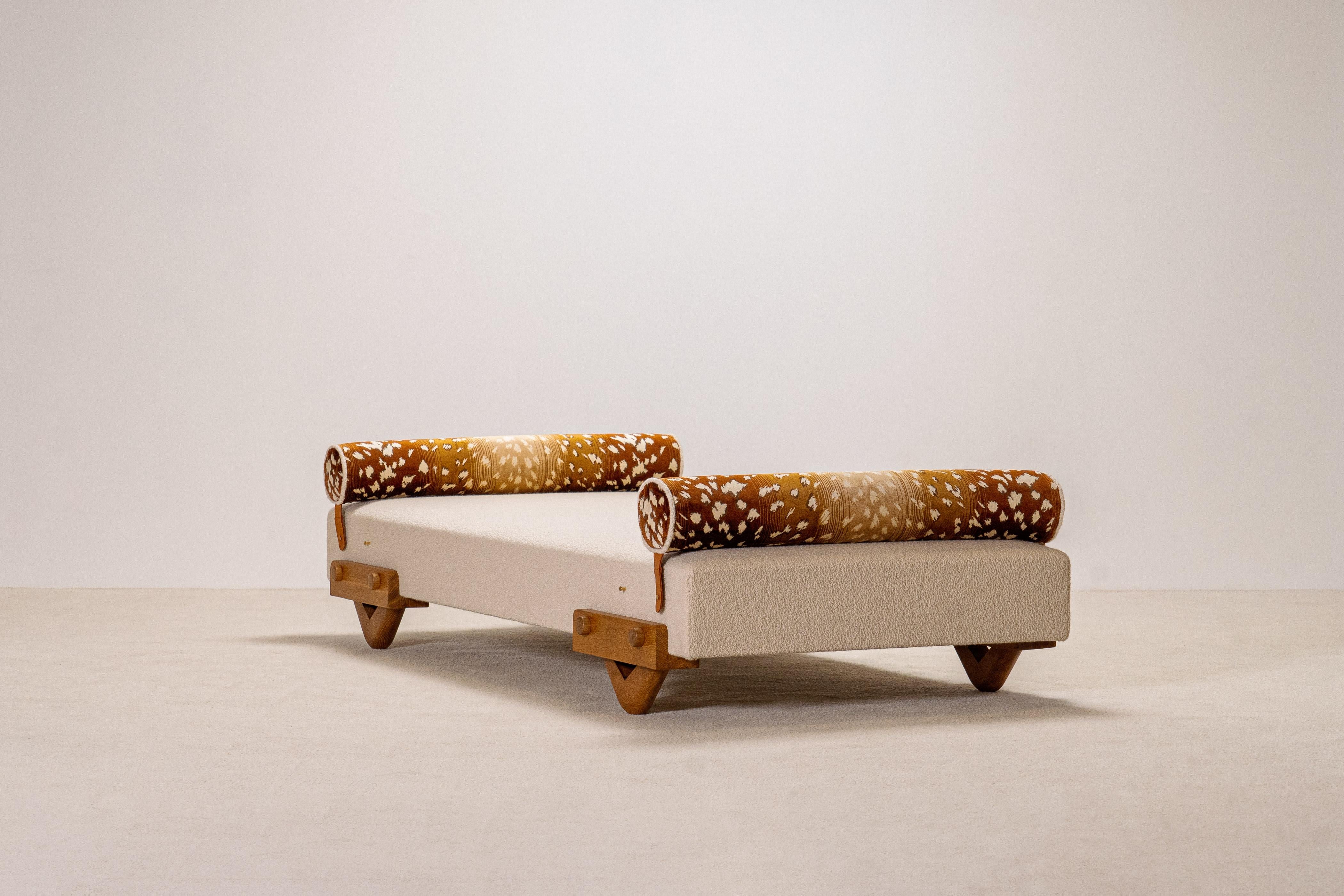 Guillerme e Chambron, Rare Daybed for Votre Maison