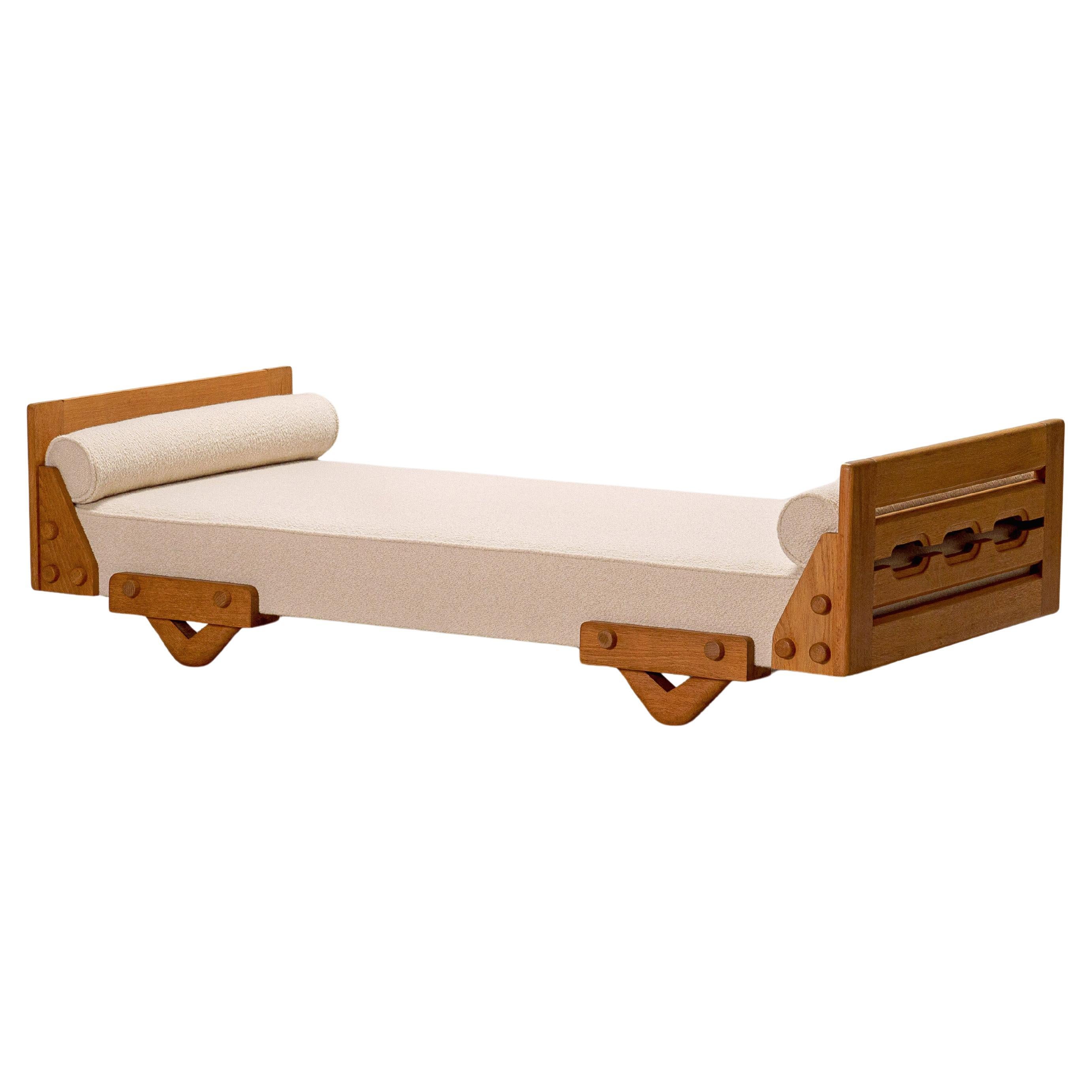 Guillerme e Chambron, Rare Daybed for Votre Maison", 1960.