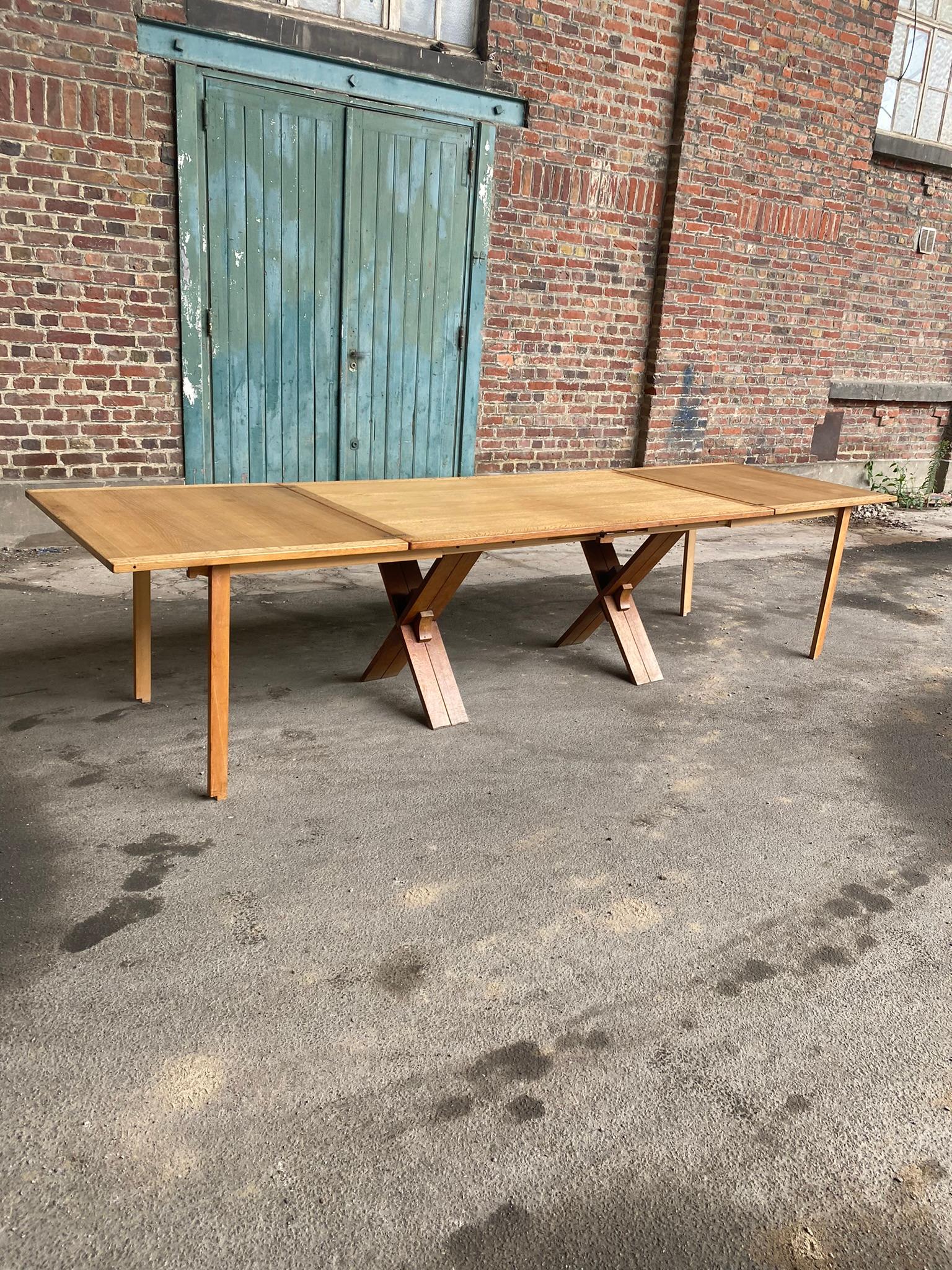 Guillerme et Chambron, rare table en Oak, Edition Votre Maison circa 1950/1960 en vente 5
