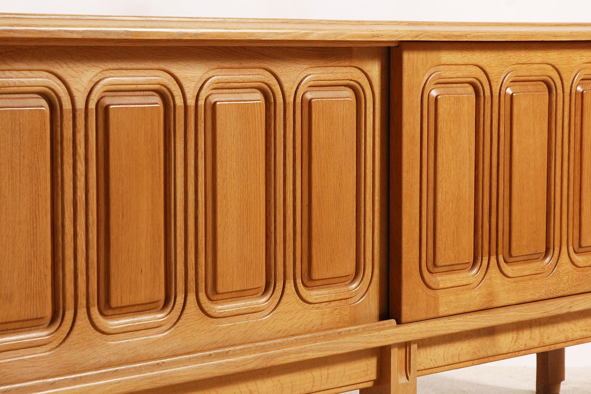 Mid-Century Modern Guillerme and Chambron, Sliding Doors Sideboard in Oak, 1960s For Sale