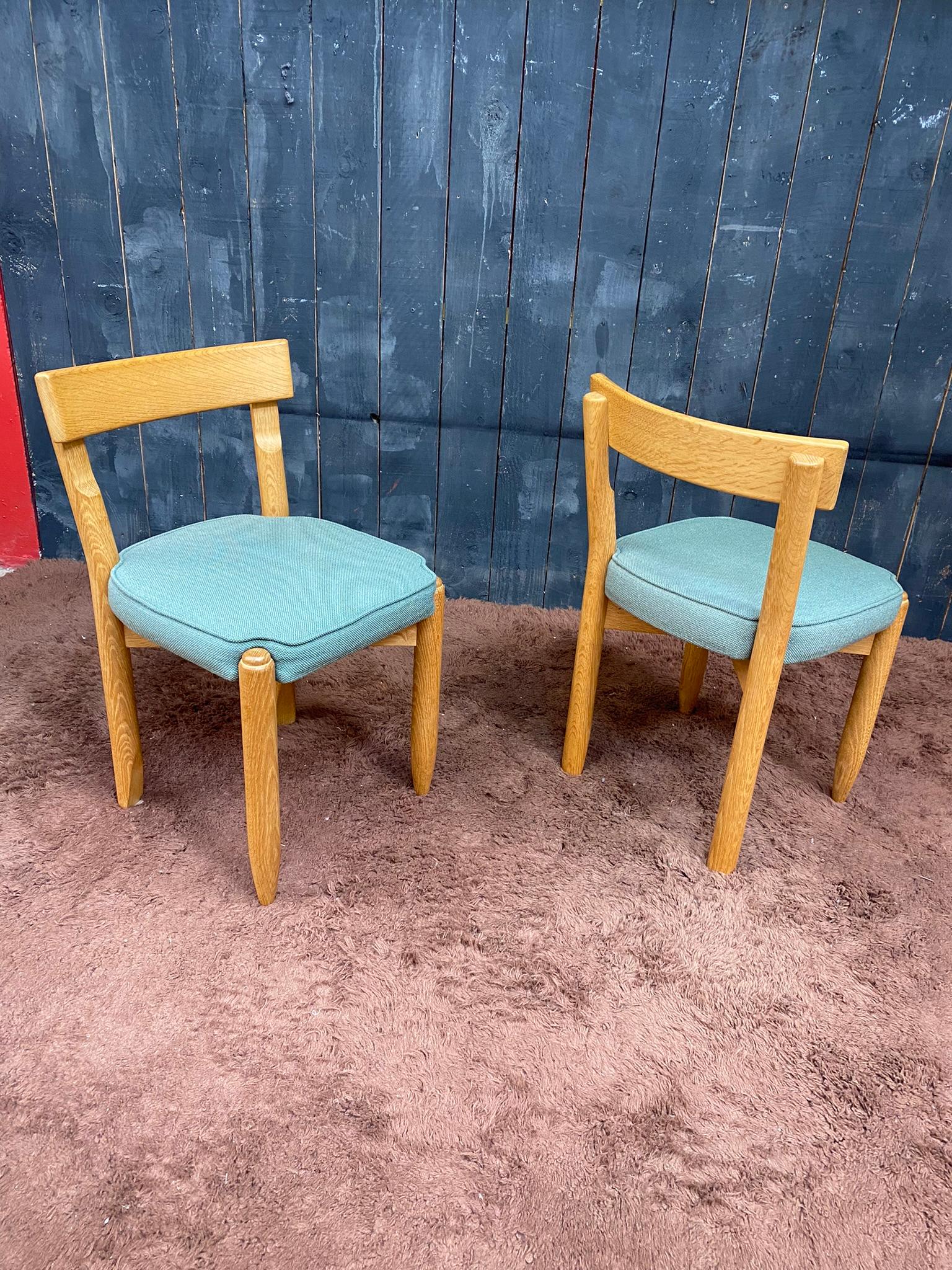 Guillerme and Chambron, Suite de 6 chaises, circa 1970 en vente 5