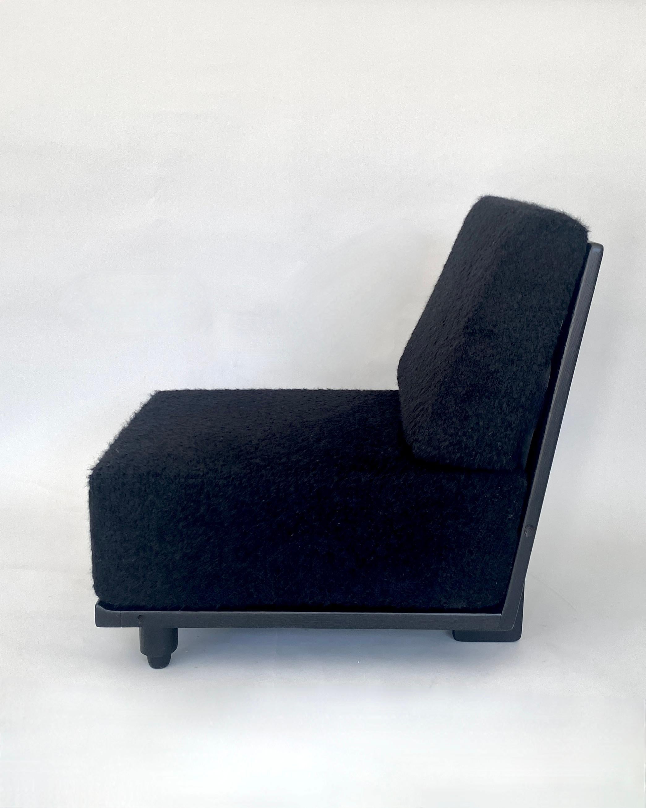 Mid-Century Modern Guillerme and Chambron Votre Maison Paire de chaises longues Modèle Elmyre Ebonisé en vente