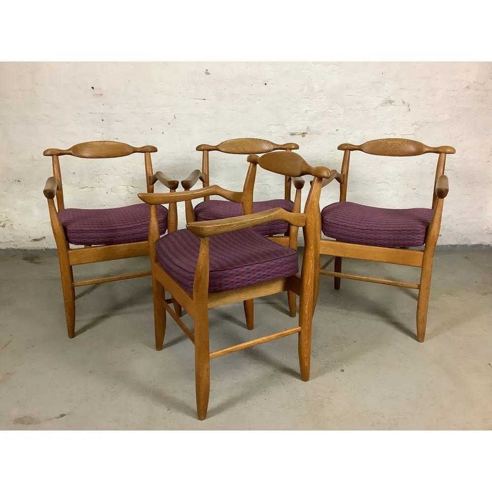 Guillerme und Chambron, 4 Stühle aus Eiche, Modell „ „Fumay““, Auflage Votre Maison 1970 im Zustand „Gut“ im Angebot in Saint-Ouen, FR