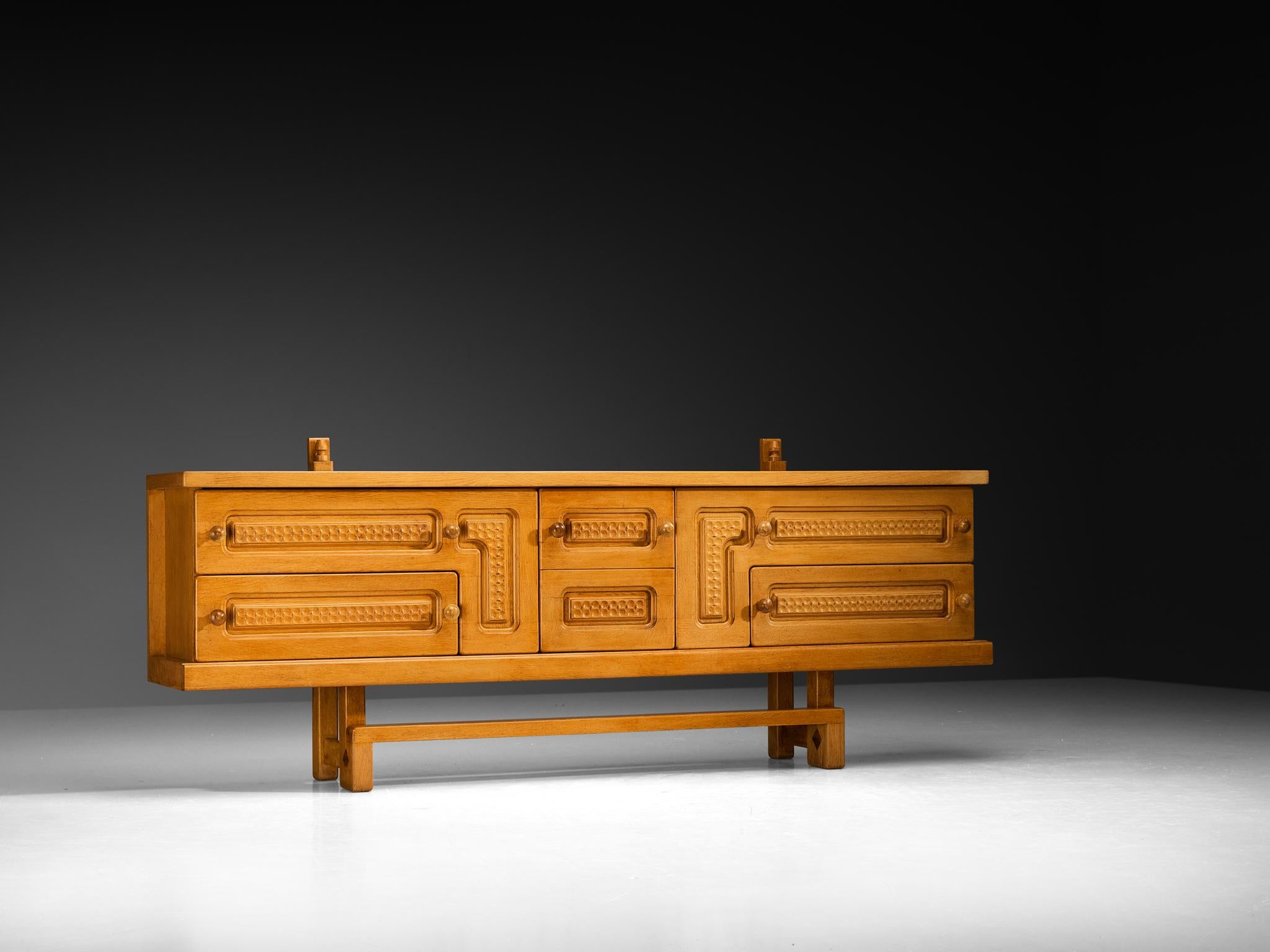 Guillerme & Chambron Angular Carved Sideboard in Solid Oak In Good Condition For Sale In Waalwijk, NL