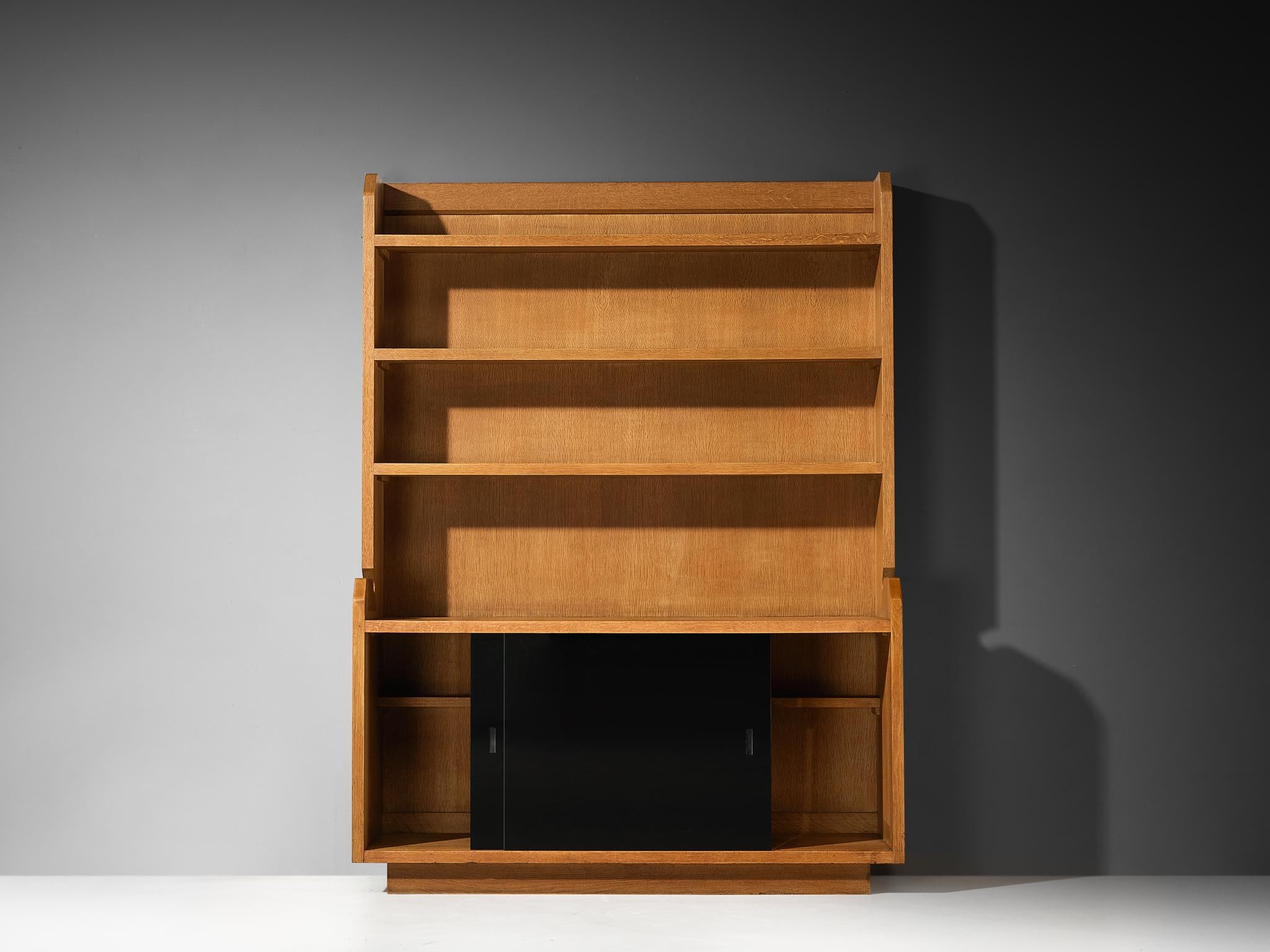 Francese Libreria Guillerme & Chambron con mobile in Oak massiccio in vendita