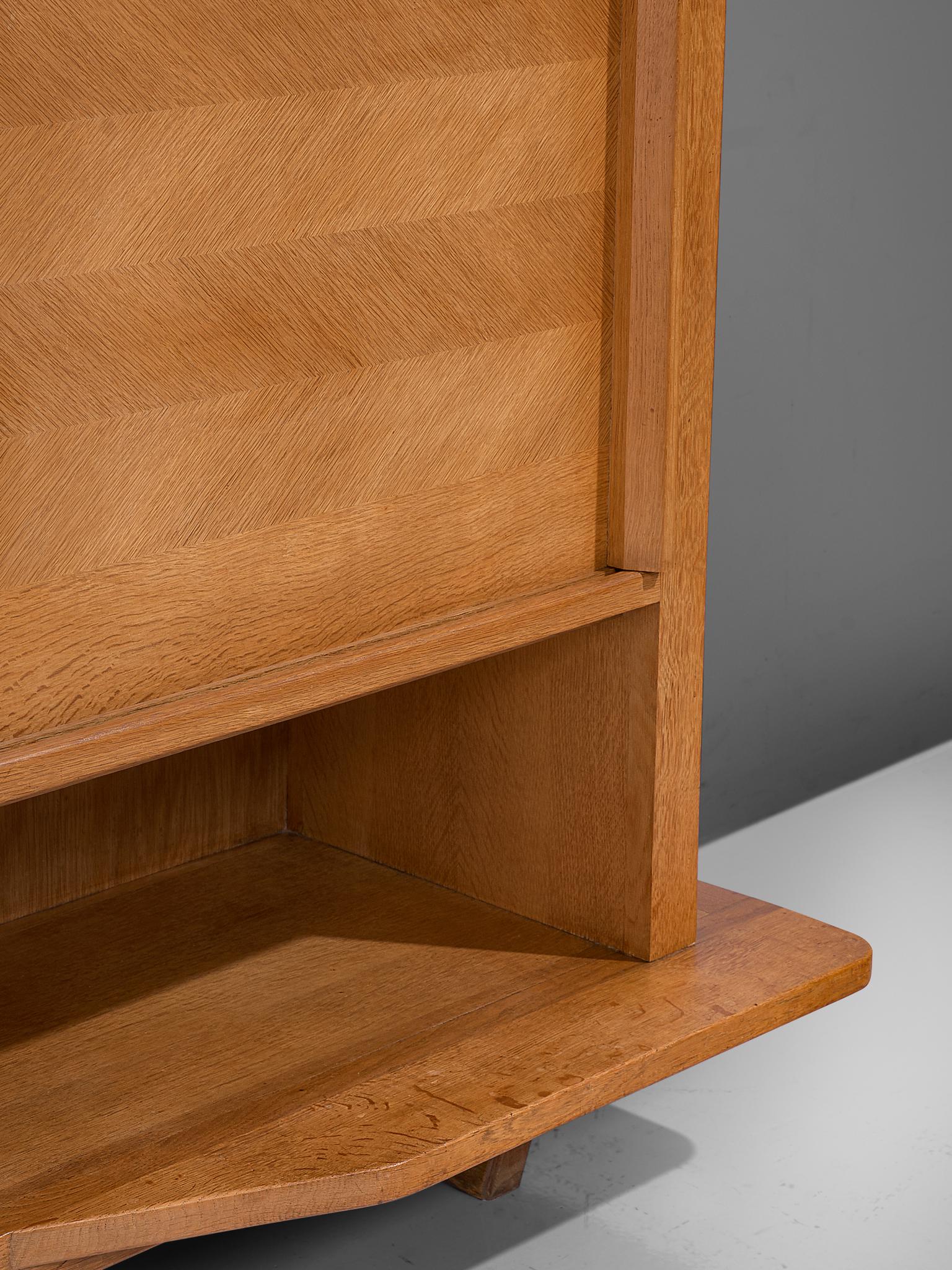 Buffet Guillerme & Chambron in Oak con dettagli in ceramica in vendita 3