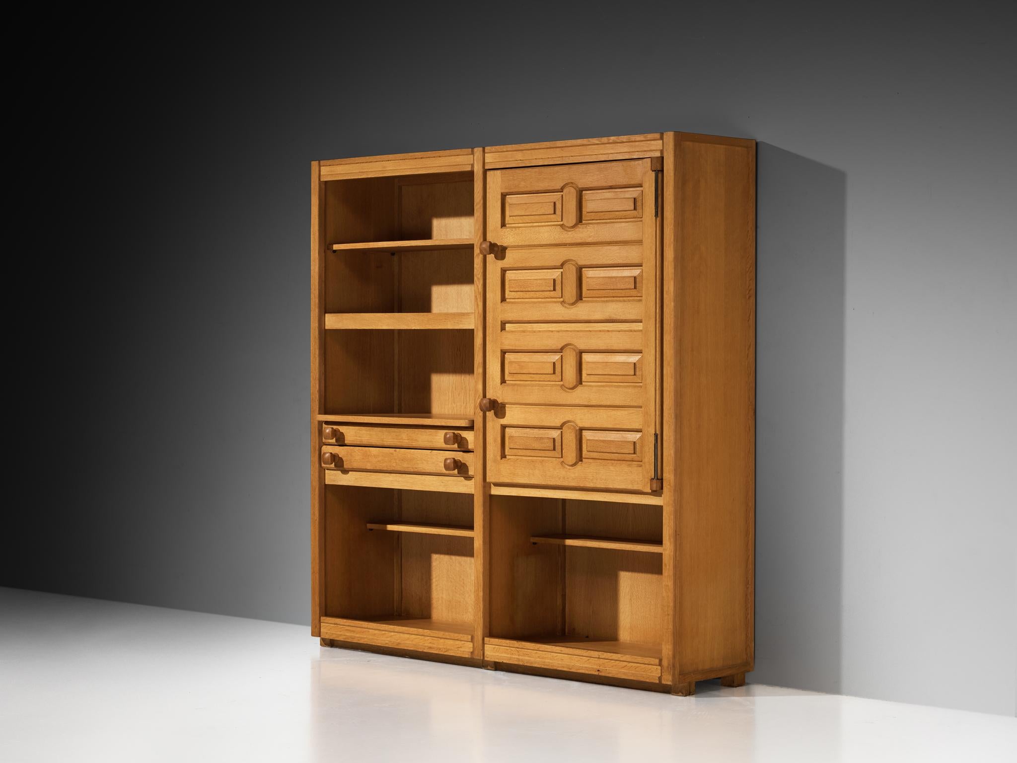 Guillerme et Chambron for Votre Maison, cabinet or cupboard, solid oak, France, 1960s

This cabinet is a strong example of thoughtful woodworking, where structure and surface are treated with equal care. The construction relies on inventive joinery