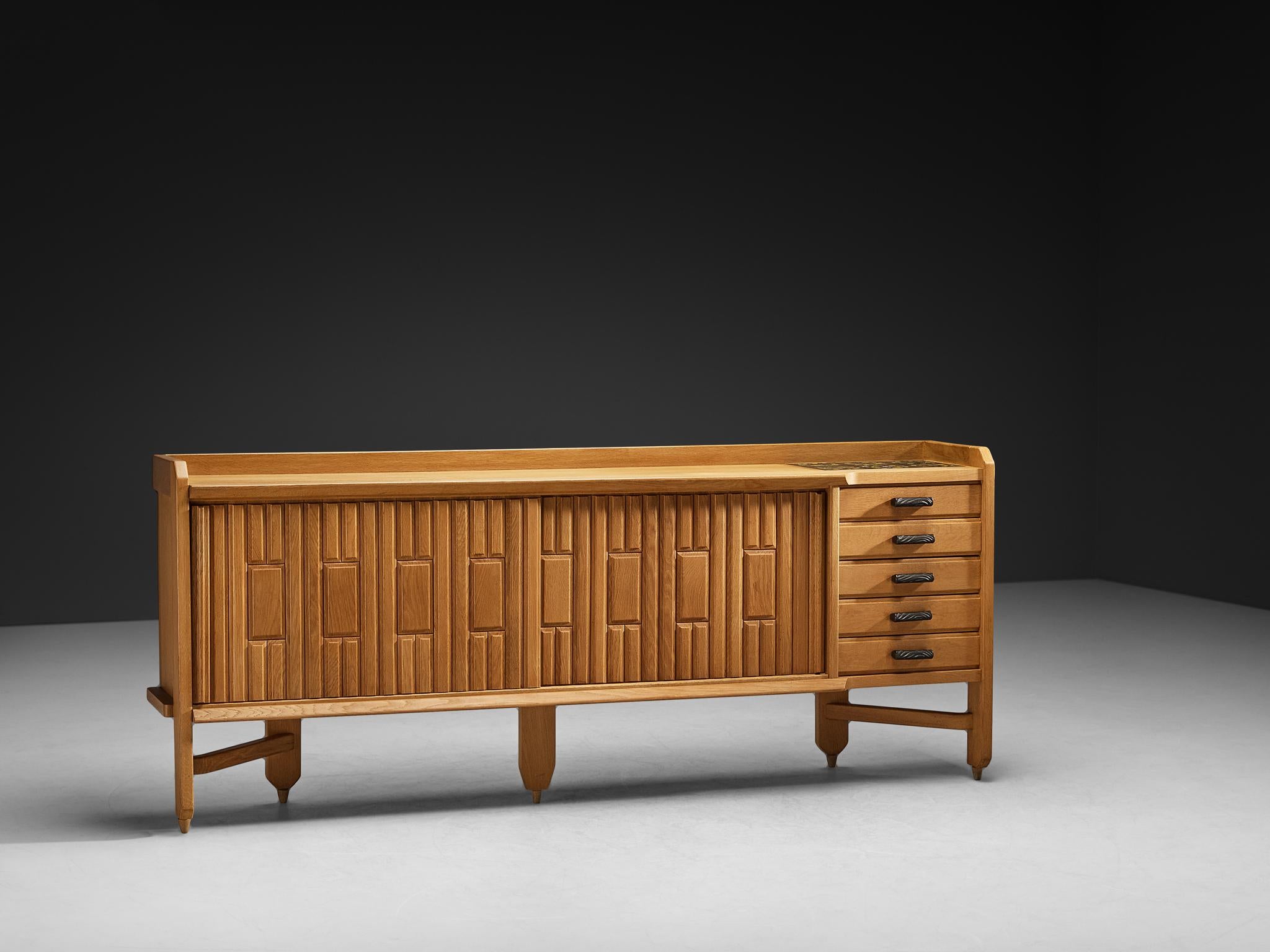 Guillerme & Chambron Carved Sideboard in Solid Oak and Ceramic (Französisch) im Angebot