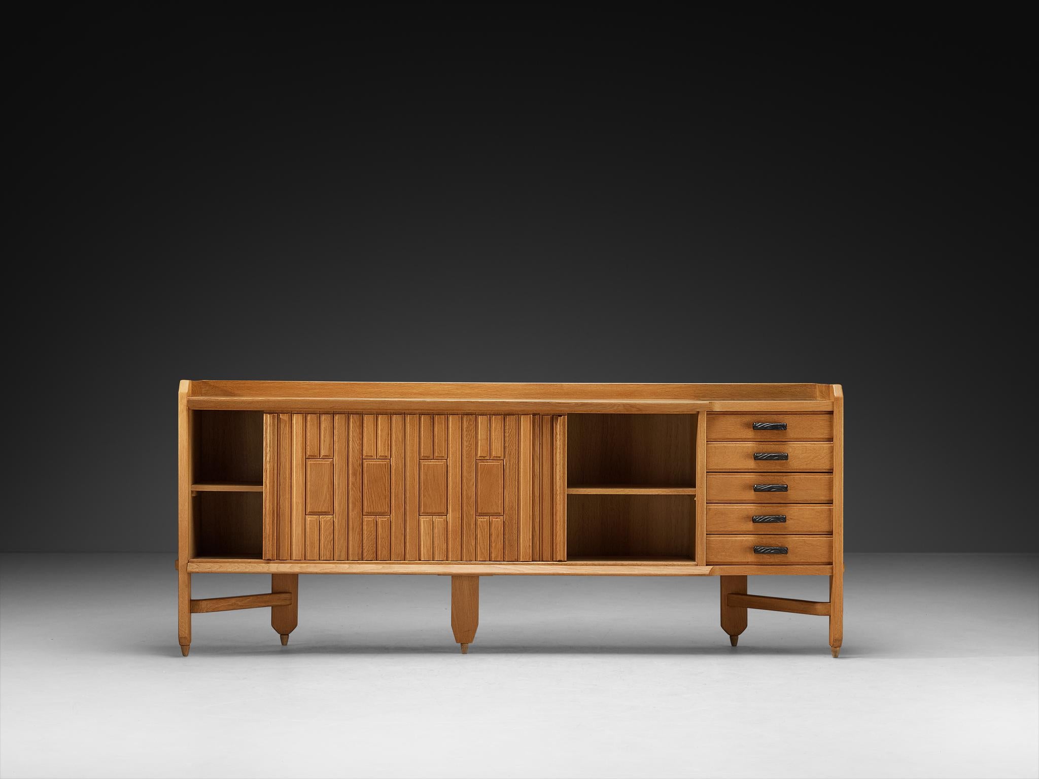 Guillerme & Chambron Carved Sideboard in Solid Oak and Ceramic in vendita 1