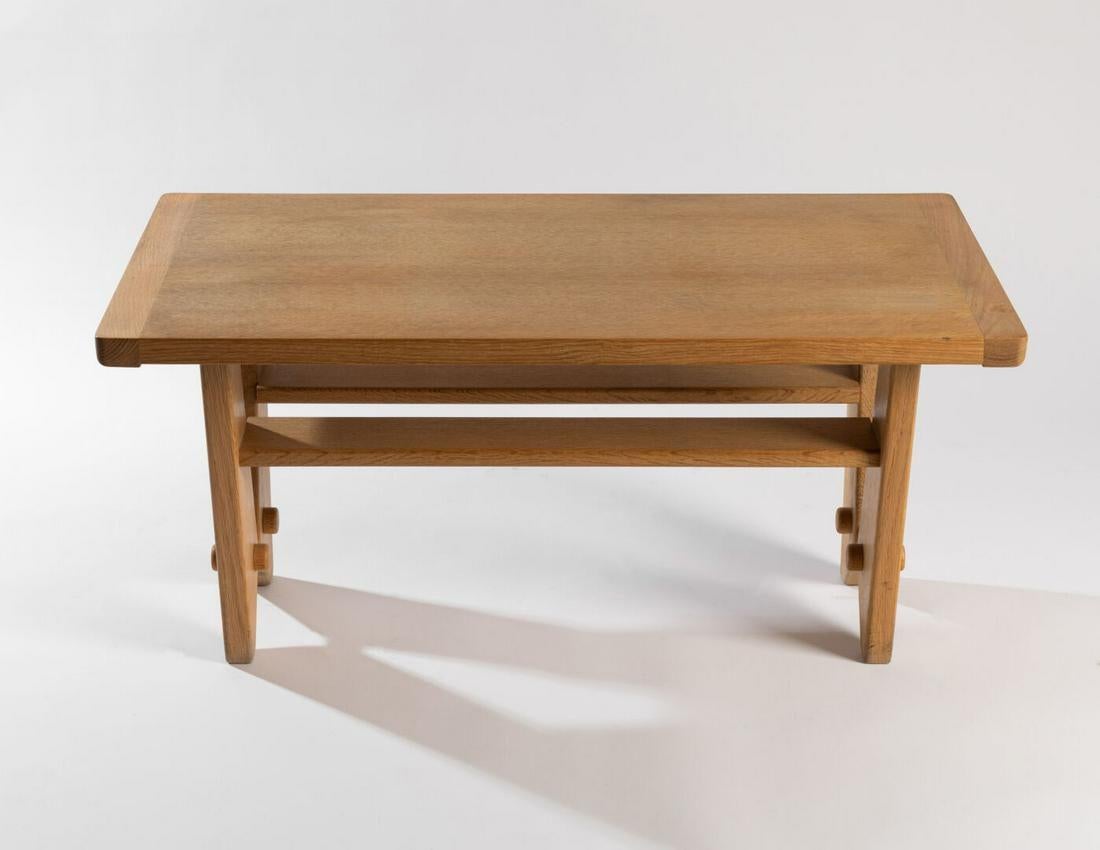 Guillerme & Chambron Coffee Table in Oak, France, 1960's In Good Condition For Sale In New York, NY