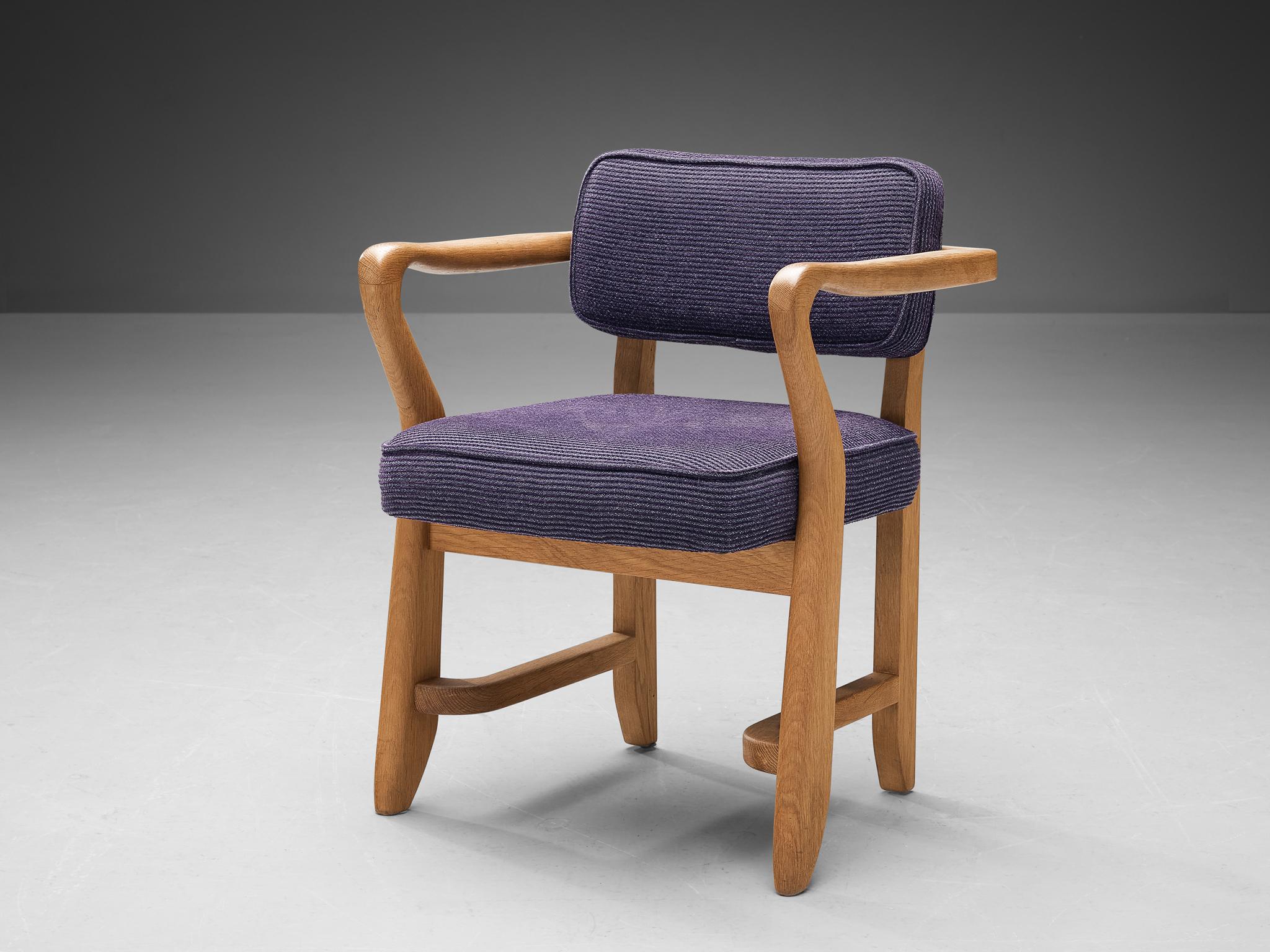 Guillerme & Chambron, 'Denis' or 'Bridge' armchair, fabric, oak, France, 1960s

This sculptural easy chair is designed by Guillerme & Chambron. The duo is known for their high-quality solid oak furniture. The sculptural armchair has an interesting