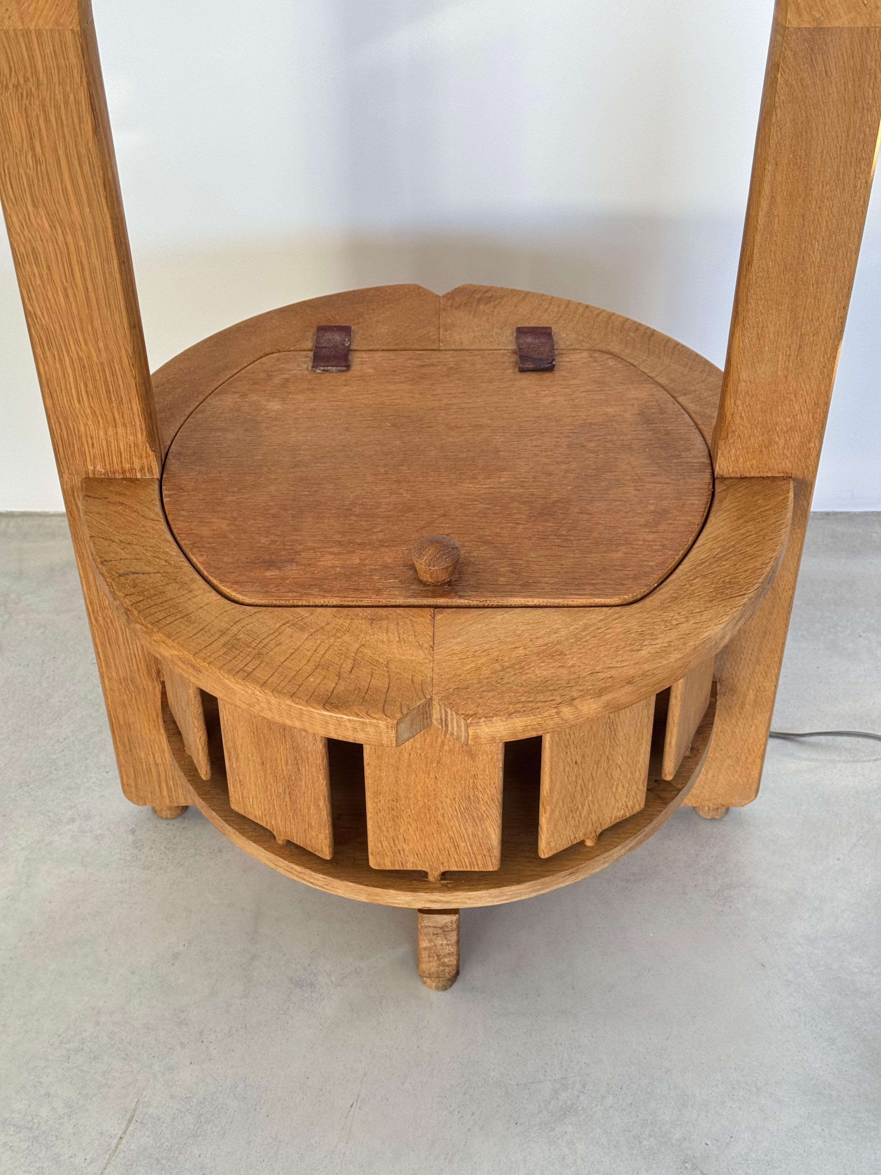 Guillerme & Chambron Design Almacenamiento Lámpara de pie   Votre Maison Francia circa 1960s Francés en venta
