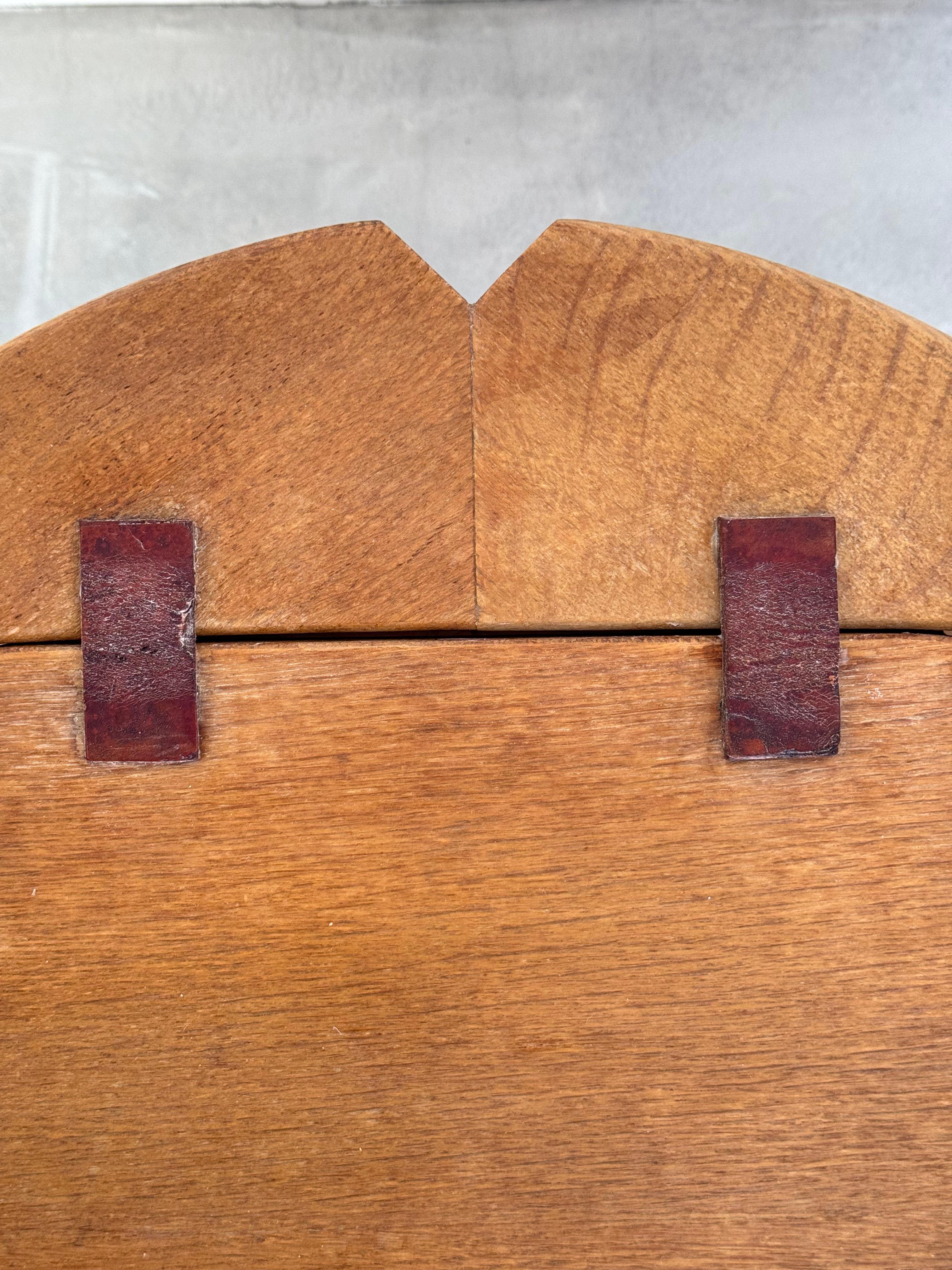 Guillerme & Chambron Design Almacenamiento Lámpara de pie   Votre Maison Francia circa 1960s Esmaltado en venta