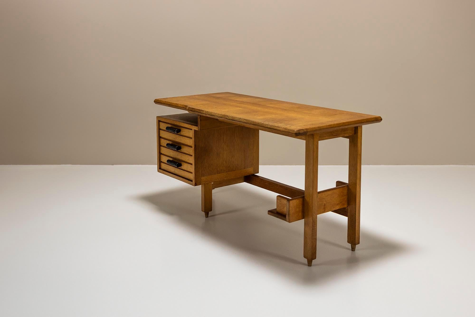 Escritorio Guillerme & Chambron en Roble para Votre Maison, Francia Años 60 en venta 1