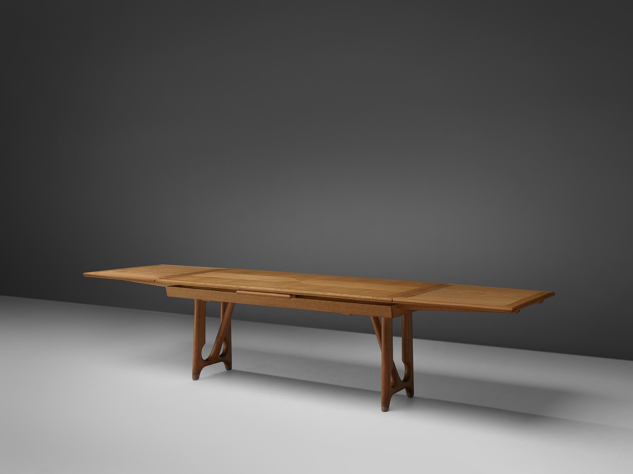 Mid-Century Modern Guillerme & Chambron Extendable Dining Table in Oak