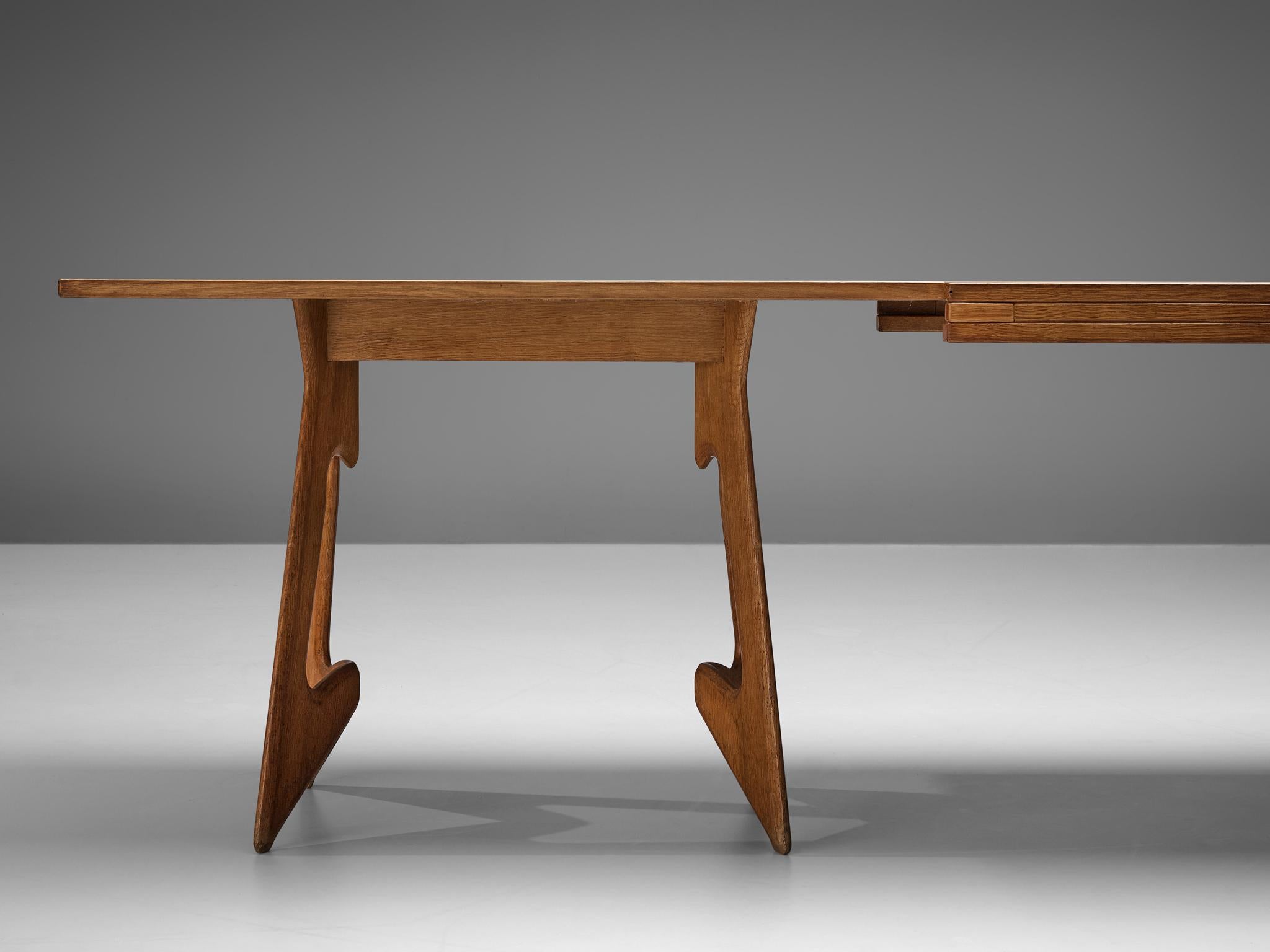 Guillerme & Chambron Extendable Dining Table in Oak 1