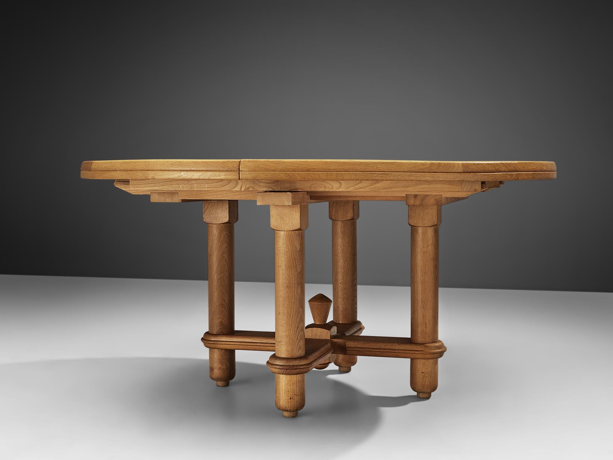 Guillerme & Chambron Extendable Dining Table in Oak  3