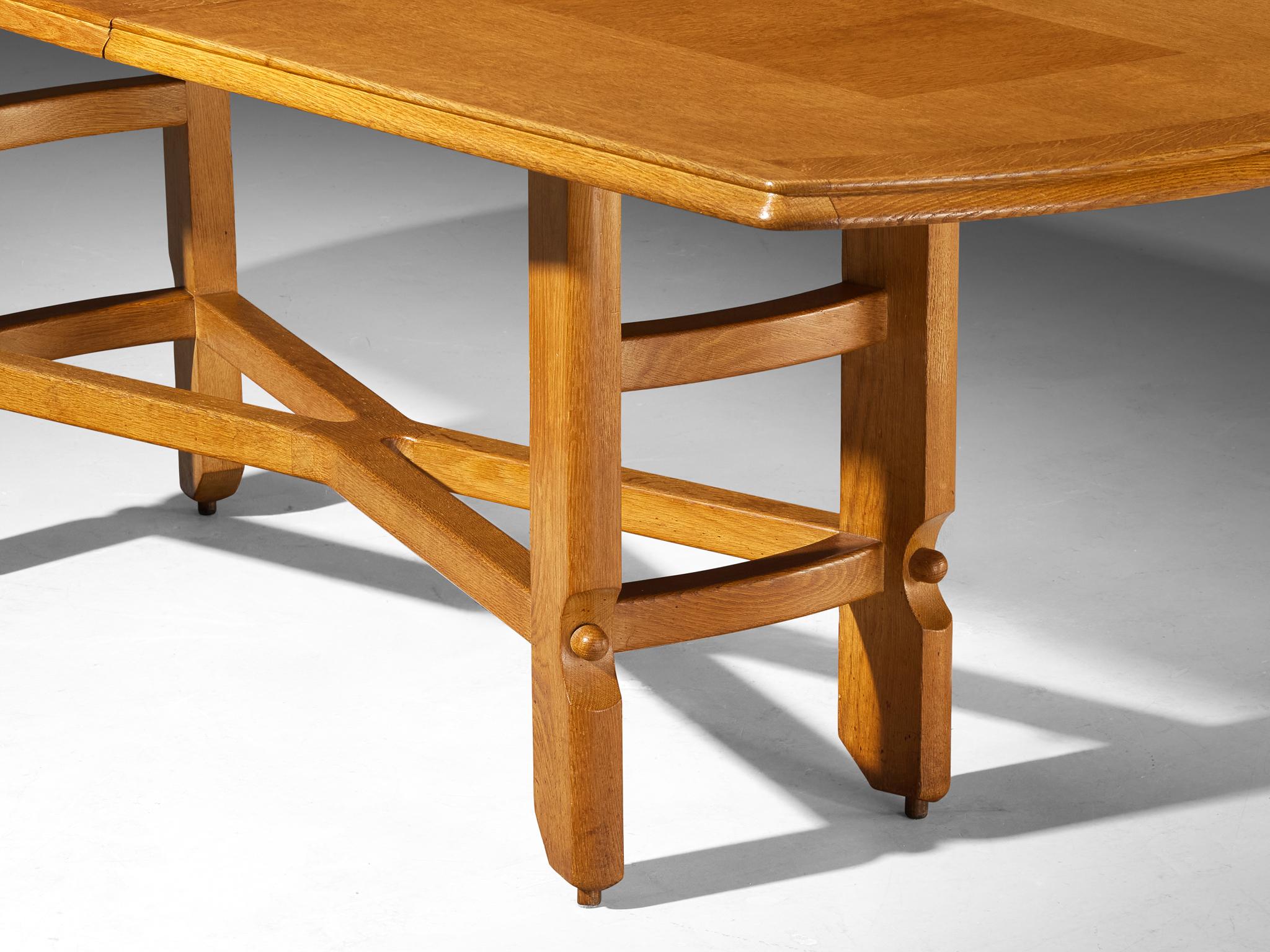 Mid-20th Century Guillerme & Chambron Extendable Dining Table in Solid Oak For Sale