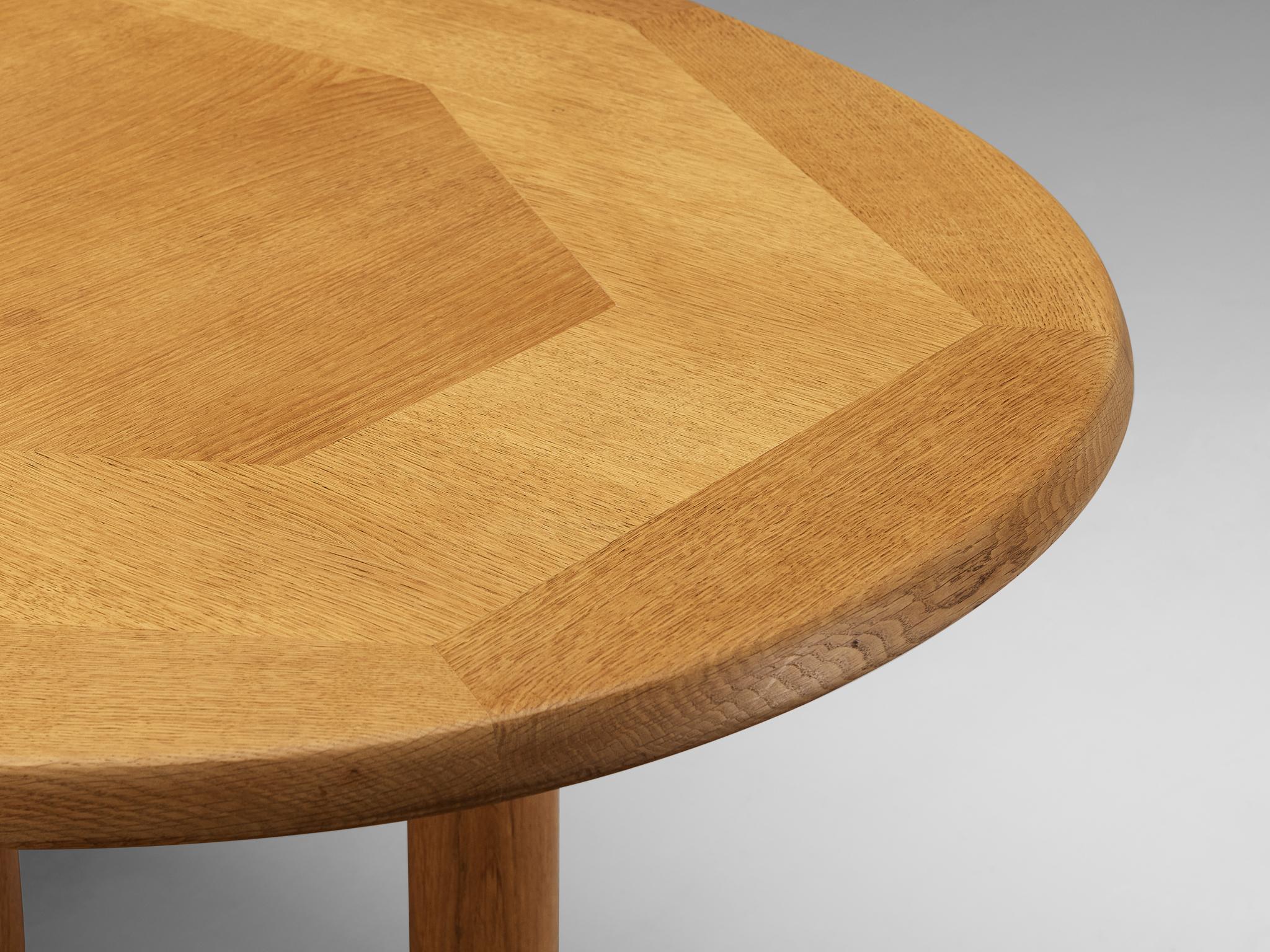 Mid-Century Modern Guillerme & Chambron Extendable 'Elmyre' Dining Table in Solid Oak