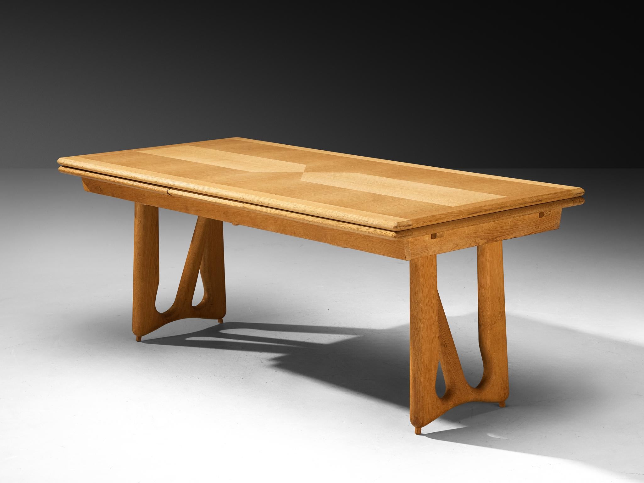 Mid-20th Century Guillerme & Chambron Extendable 'L'Italienne' Dining Table in Solid Oak For Sale