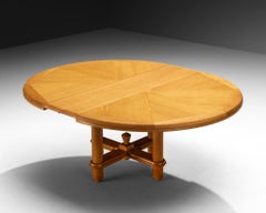 Guillerme & Chambron Extendable 'Victorine' Dining Table in Solid Oak