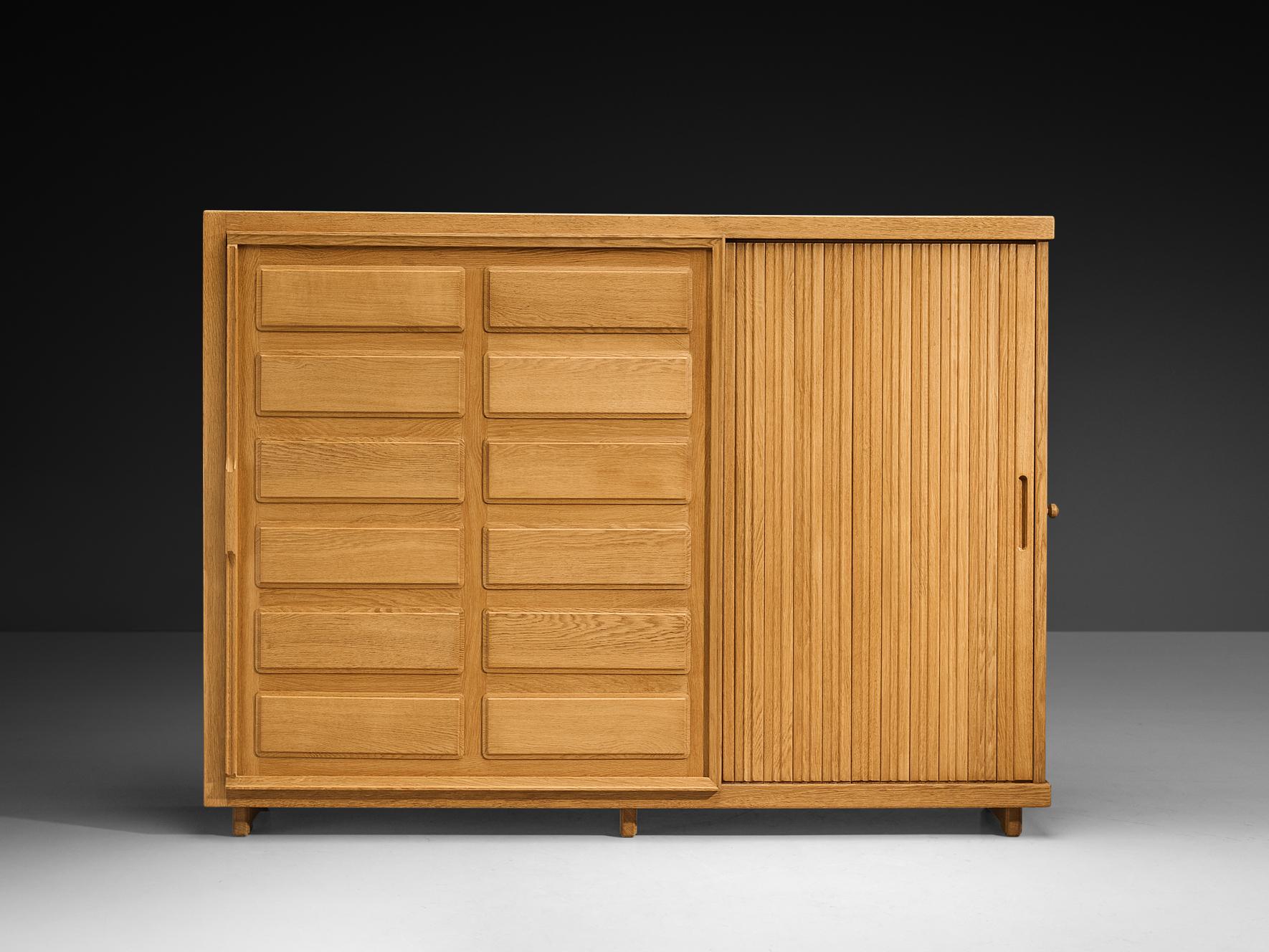 Großer Schrank oder Kleiderschrank von Guillerme & Chambron für Votre Maison (Französisch) im Angebot