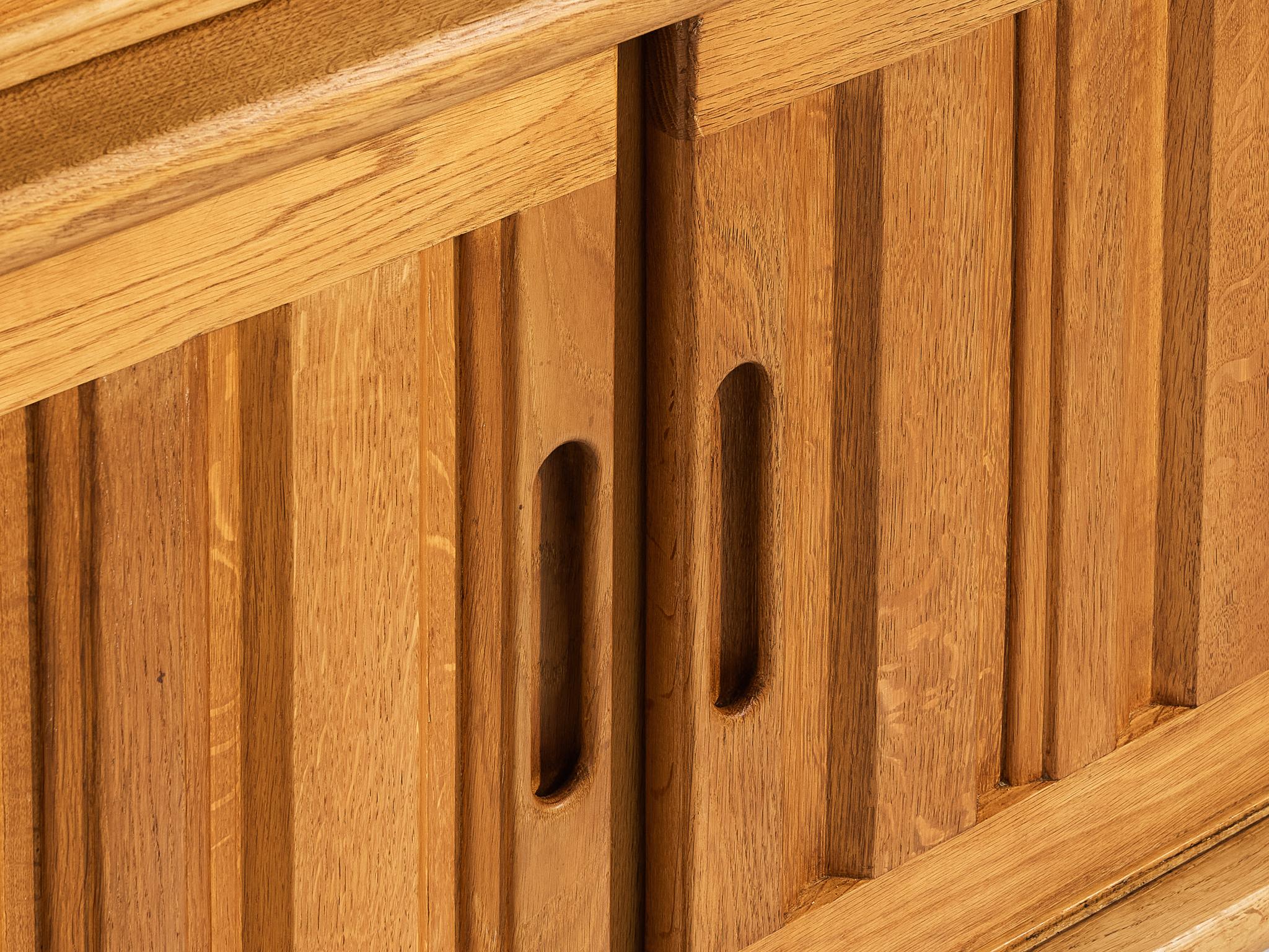 Credenza Guillerme & Chambron per Votre Maison in Oak con intarsio di piastrelle in vendita 5