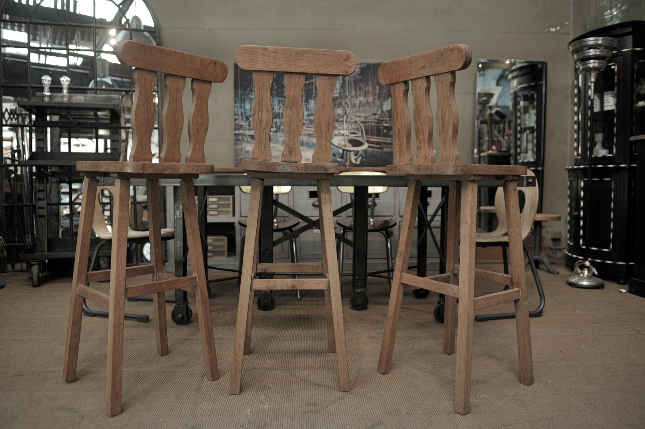 Guillerme & Chambron for Votre Maison Solid Oak Bar Stools, circa 1960 For Sale 3