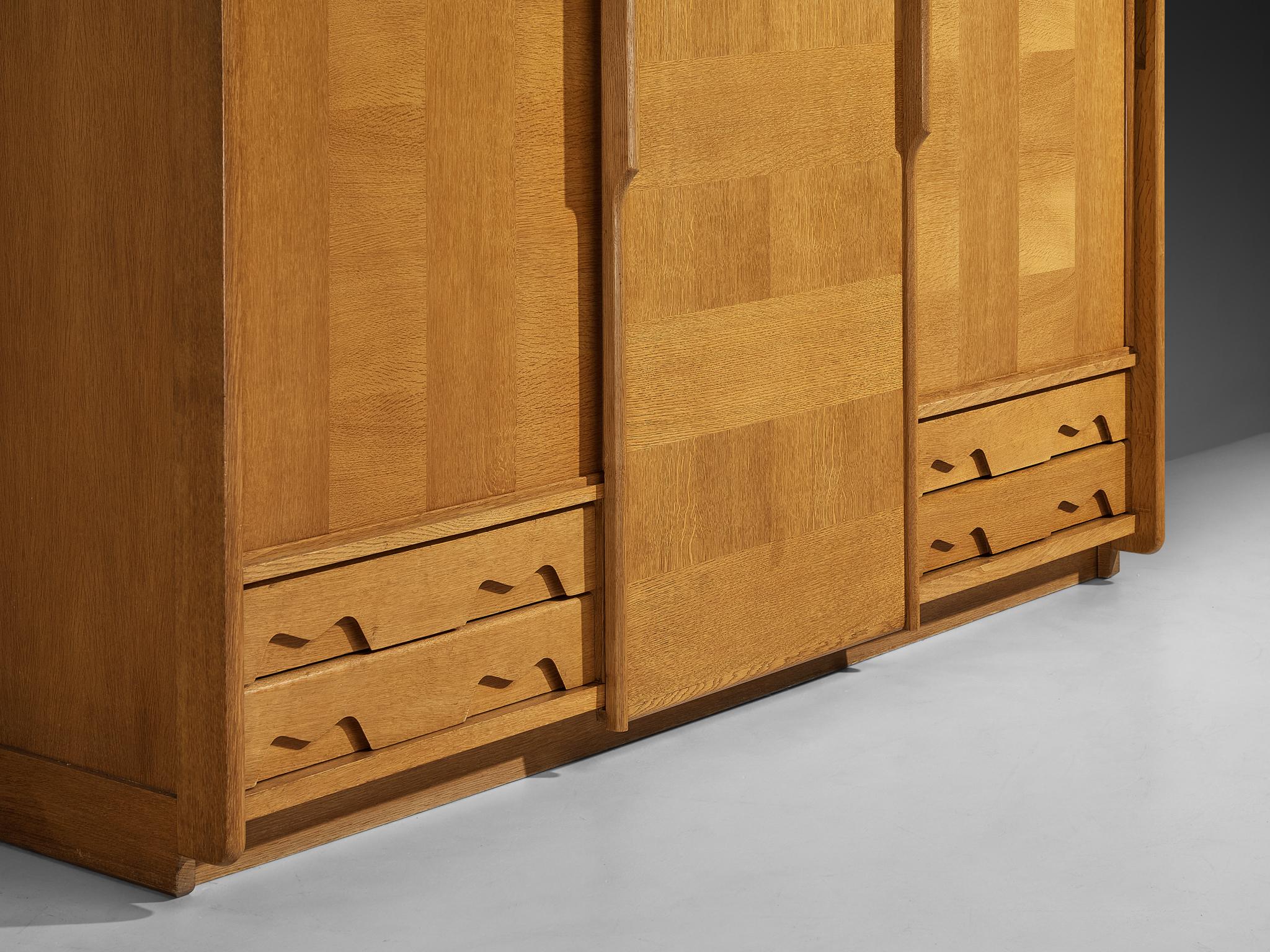 Guillerme & Chambron for Votre Maison Wardrobe in Oak en Bueno estado para la venta en Waalwijk, NL
