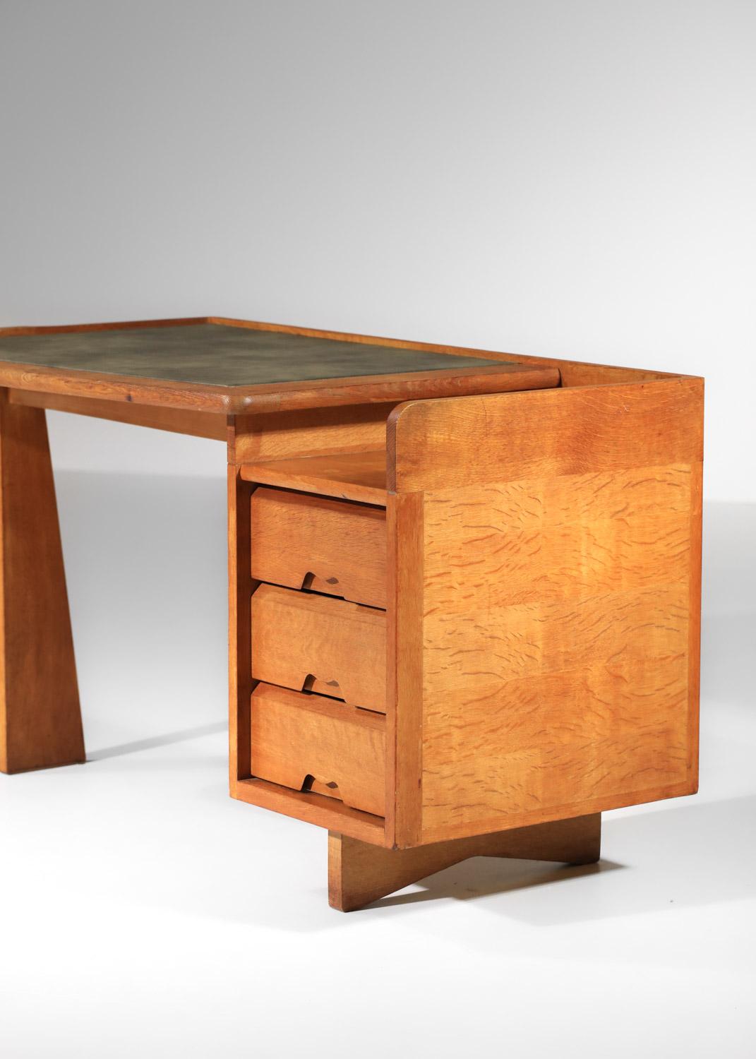Guillerme & Chambron French desk in solid oak from the 60's perfect condition 3