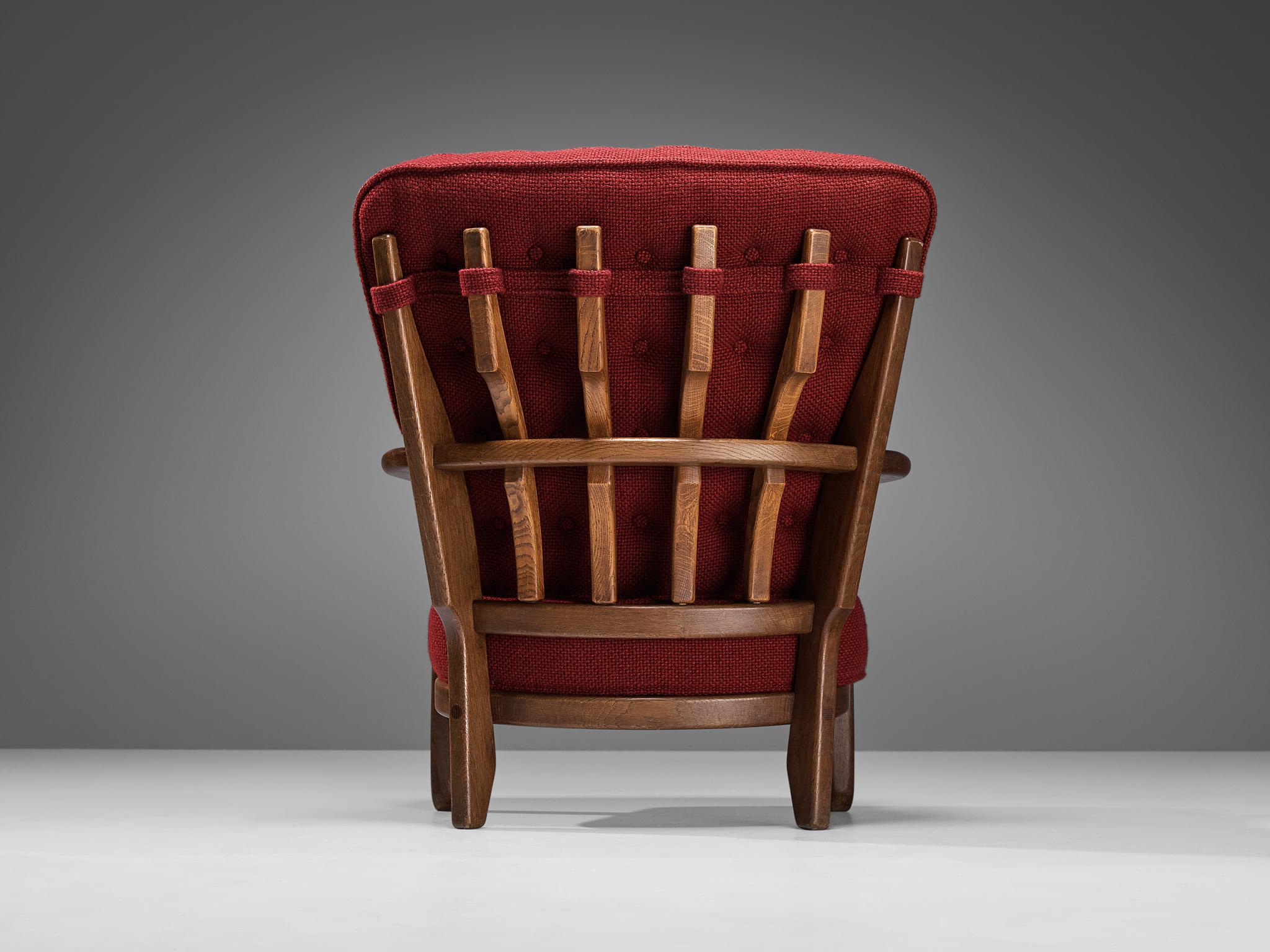 French Guillerme Chambron 'Mid Repos' Lounge Chair in Oak and Red Upholstery  For Sale